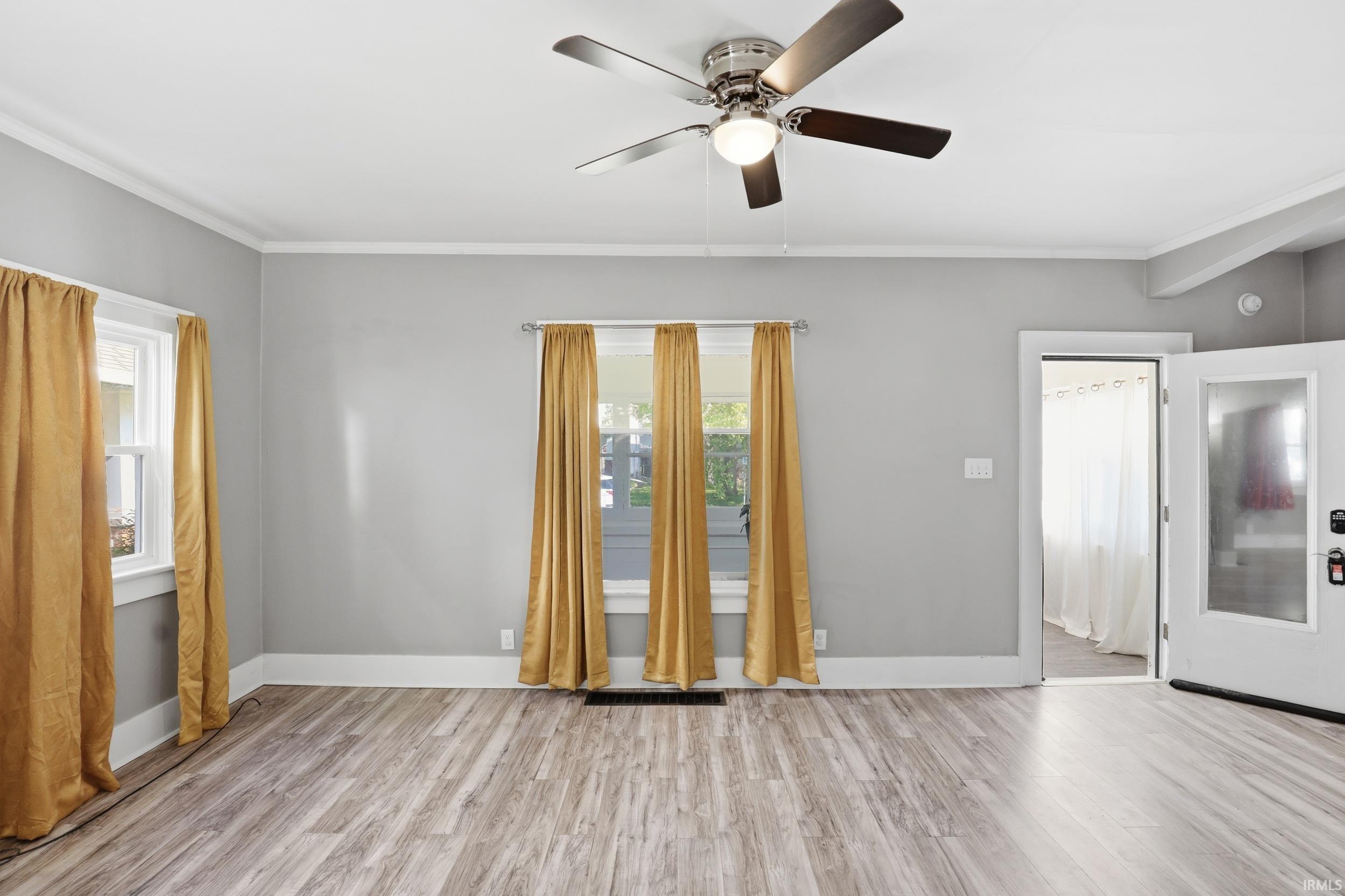 Photo 7 of 1123 Kinsmoor Avenue