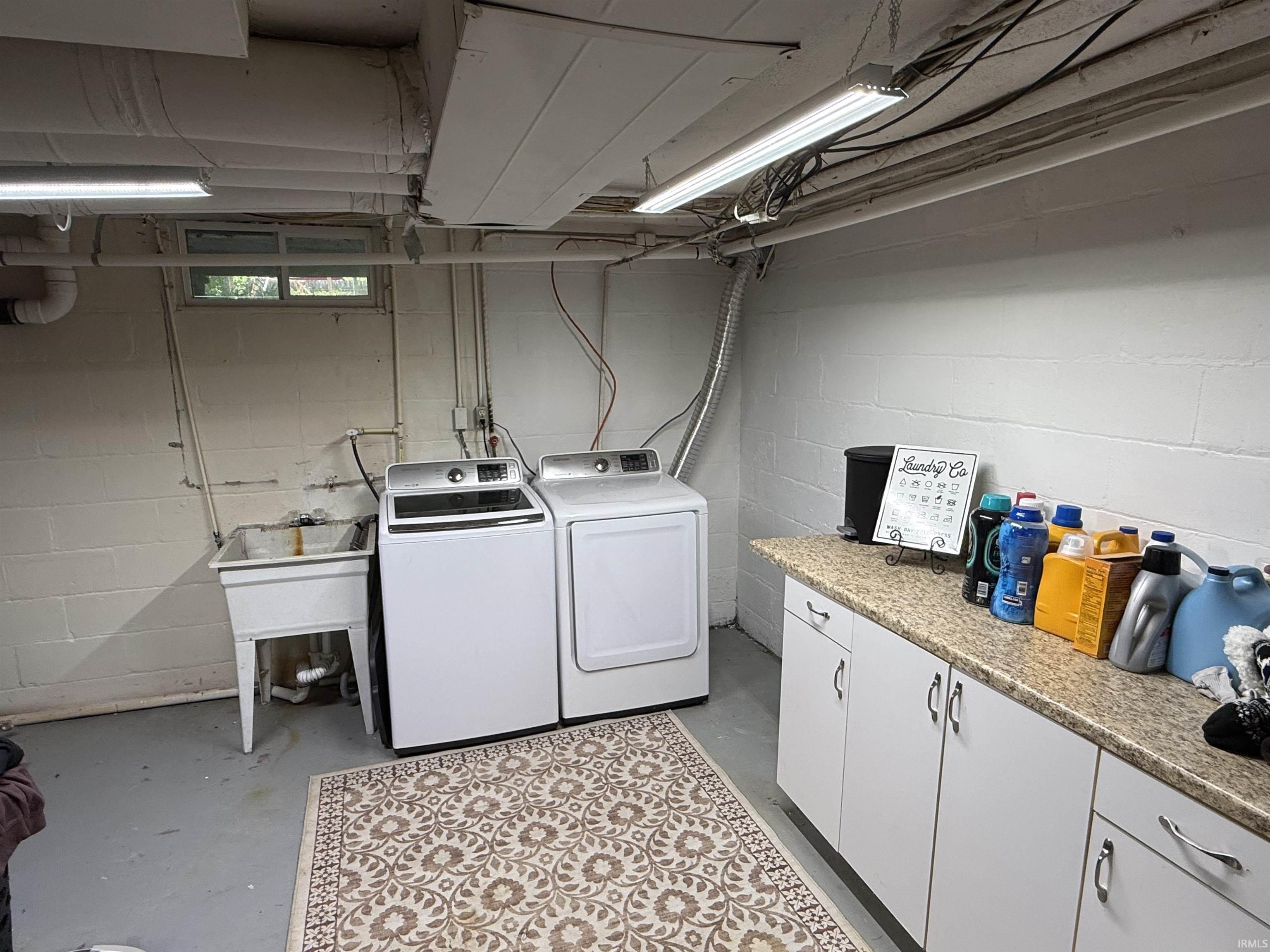 laundry/utility room