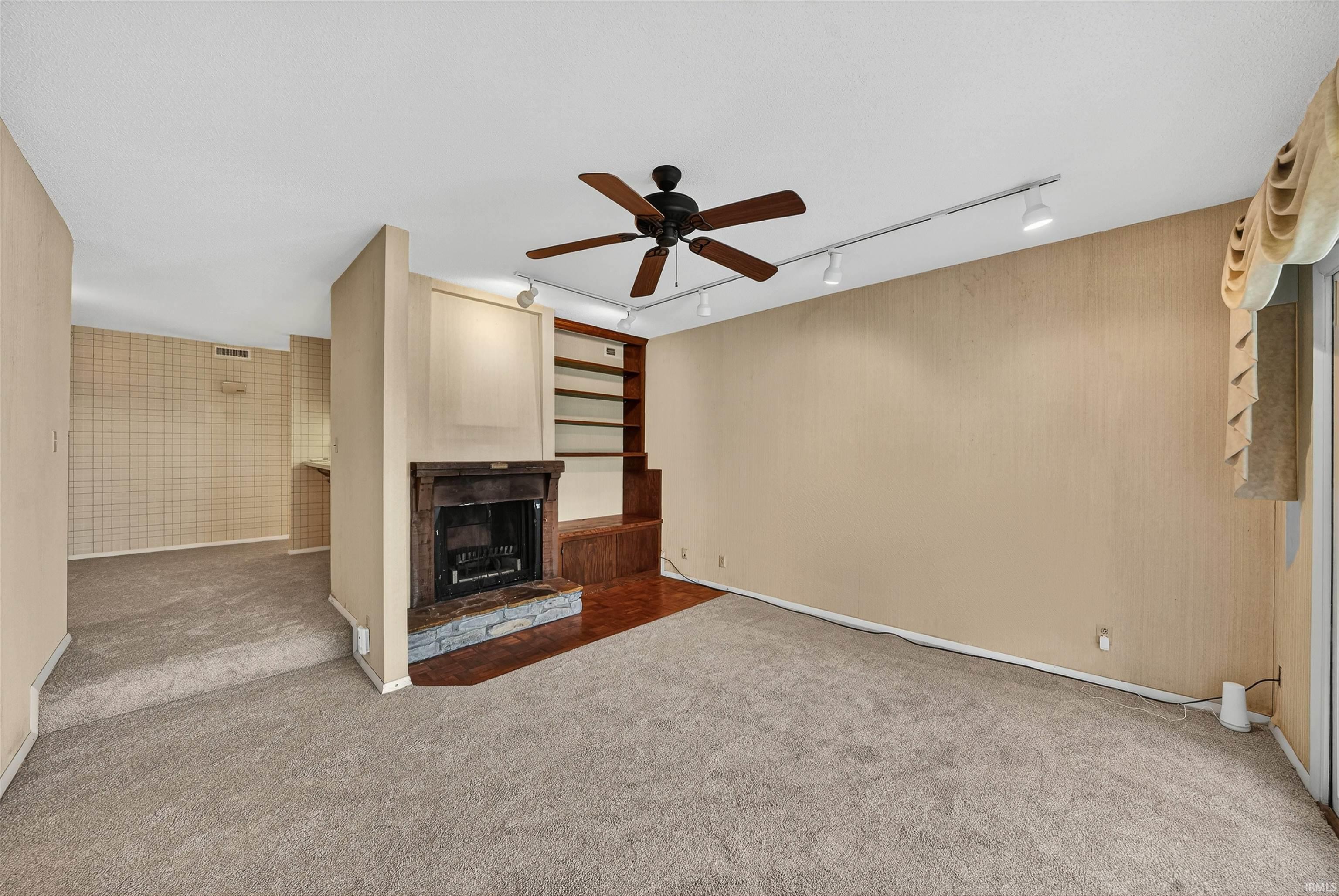 Photo 11 of 3586 E. Forest Glen Ave. (Unit 5)