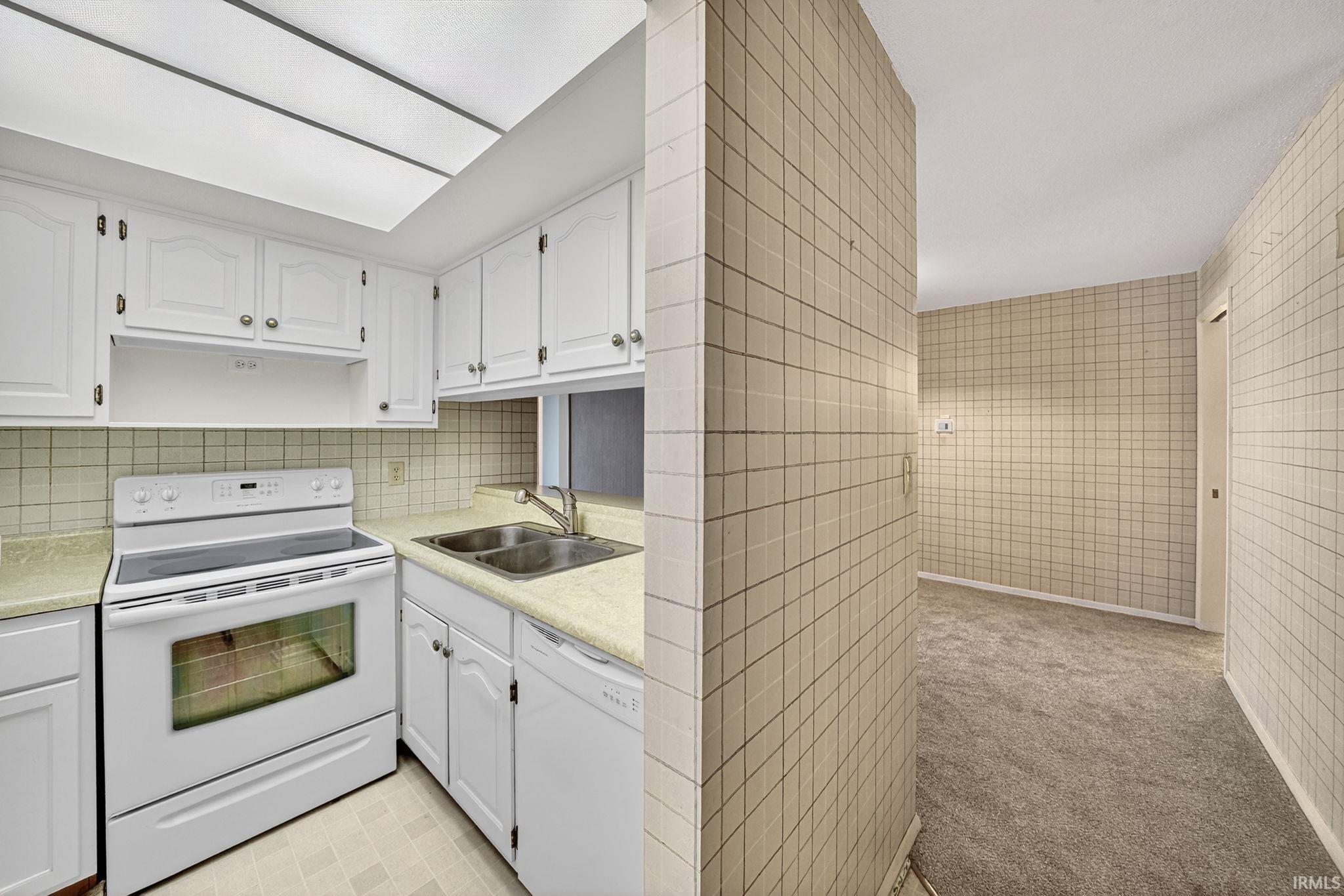 Photo 17 of 3586 E. Forest Glen Ave. (Unit 5)