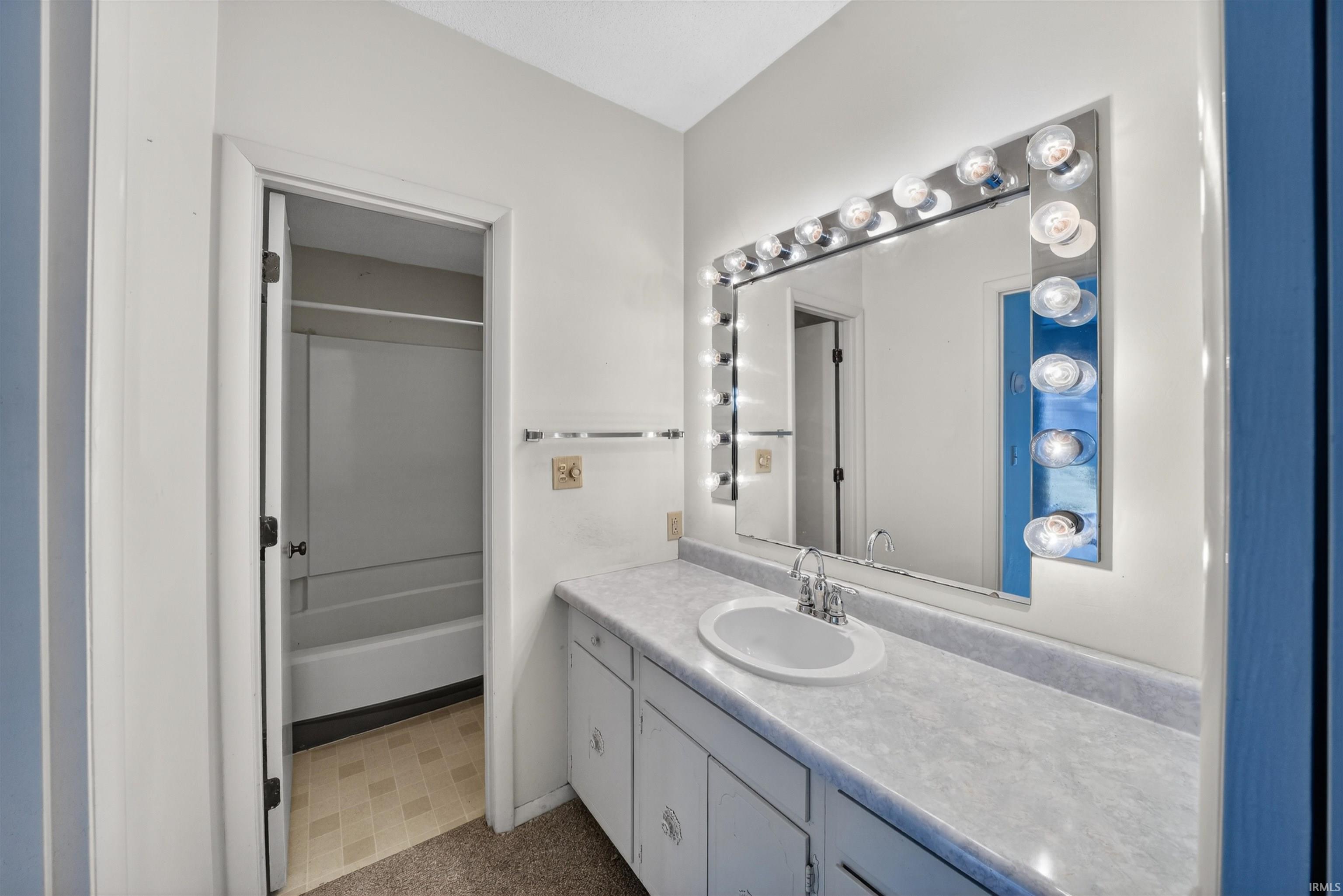 Photo 19 of 3586 E. Forest Glen Ave. (Unit 5)