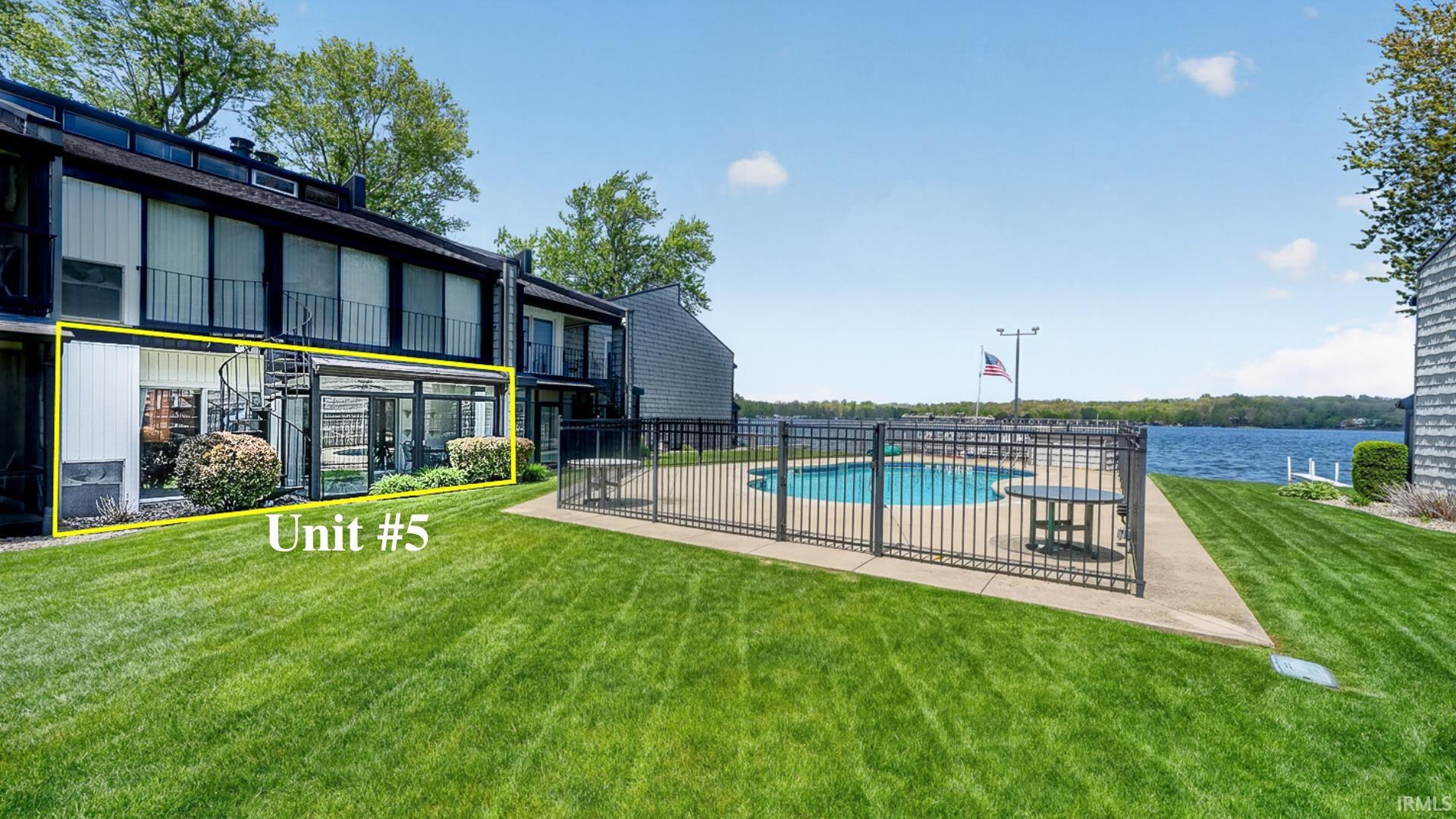 Photo 6 of 3586 E. Forest Glen Ave. (Unit 5)