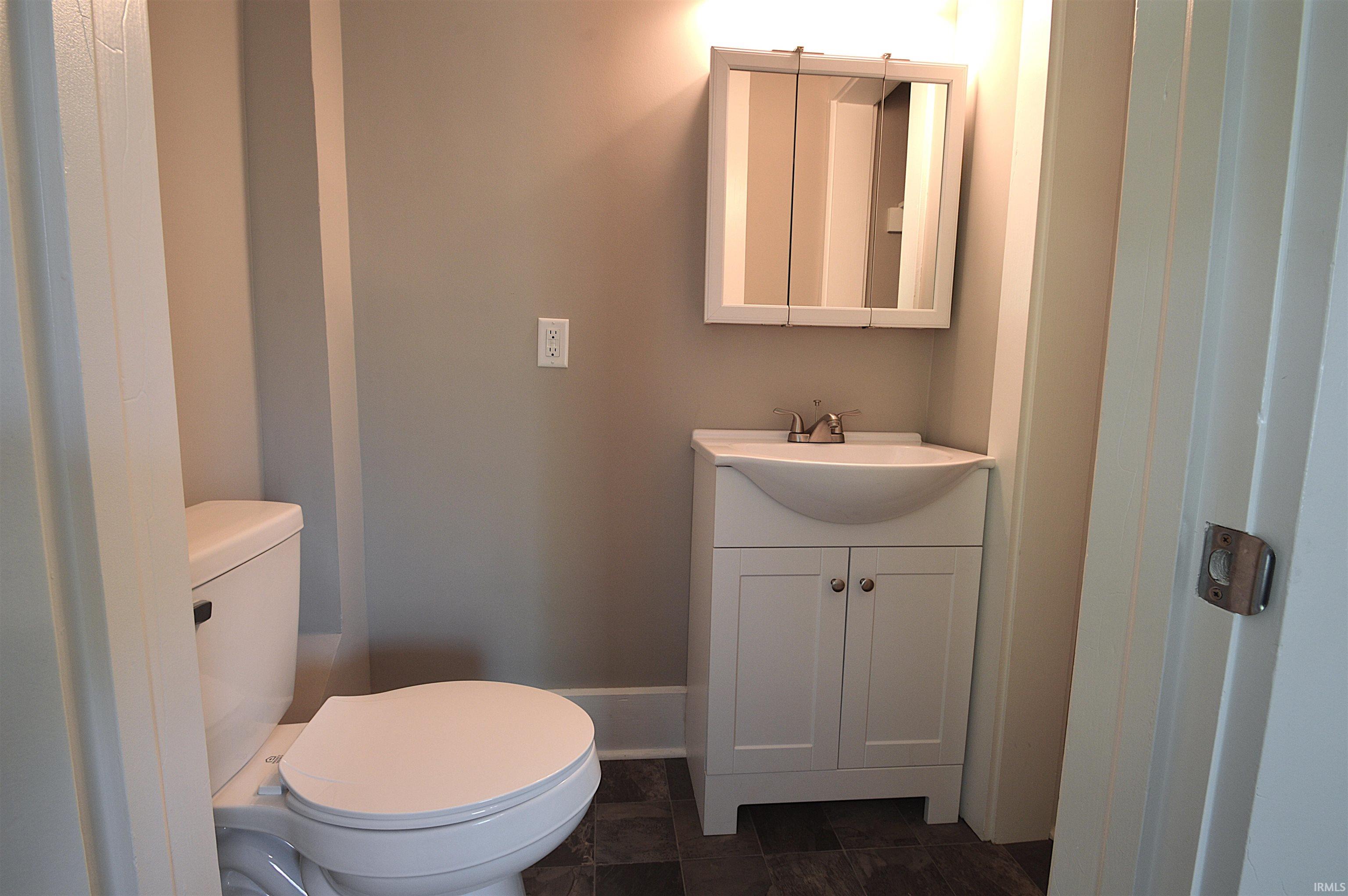 Photo 15 of 710 W Park Drive