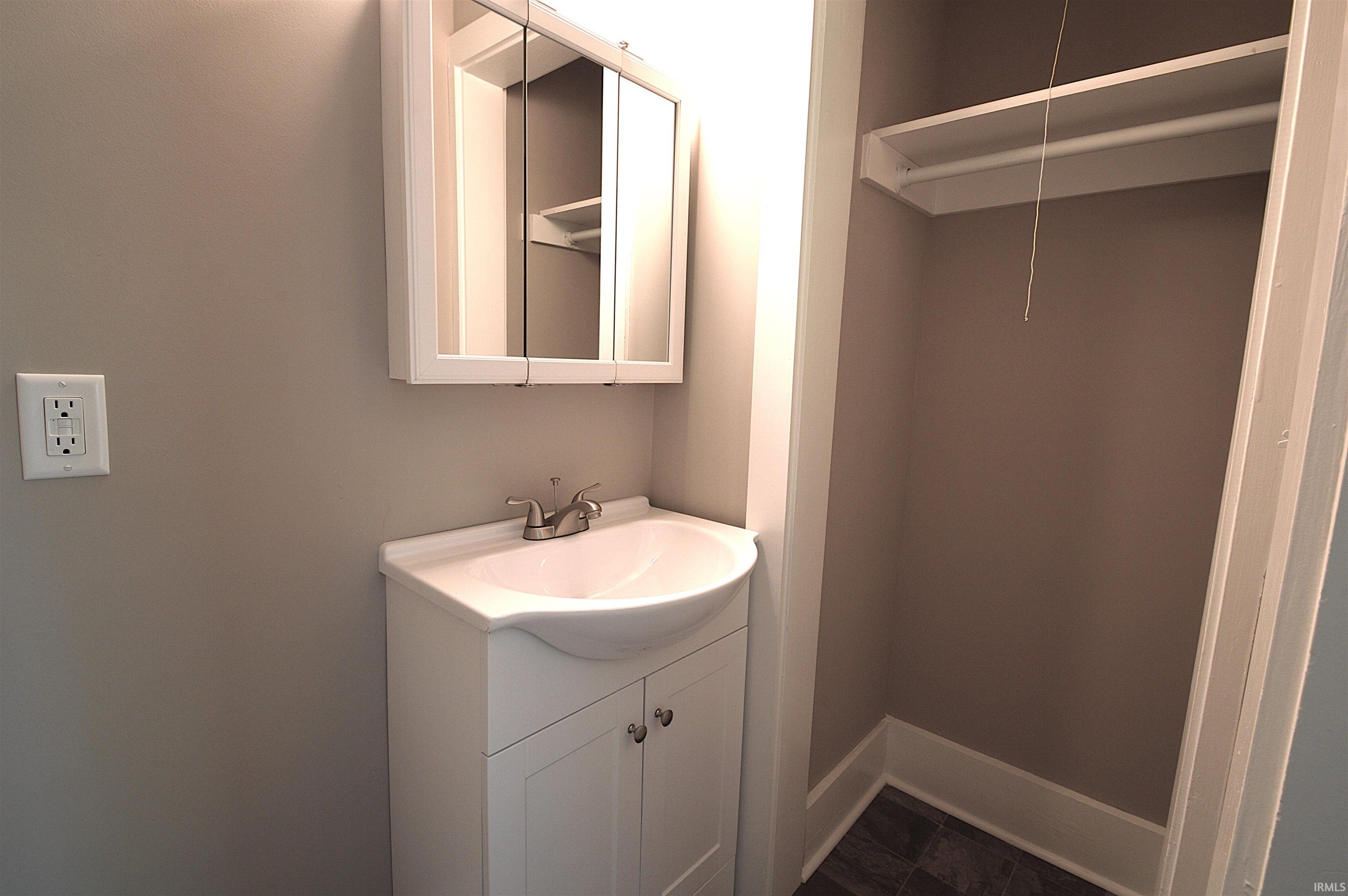 Photo 16 of 710 W Park Drive