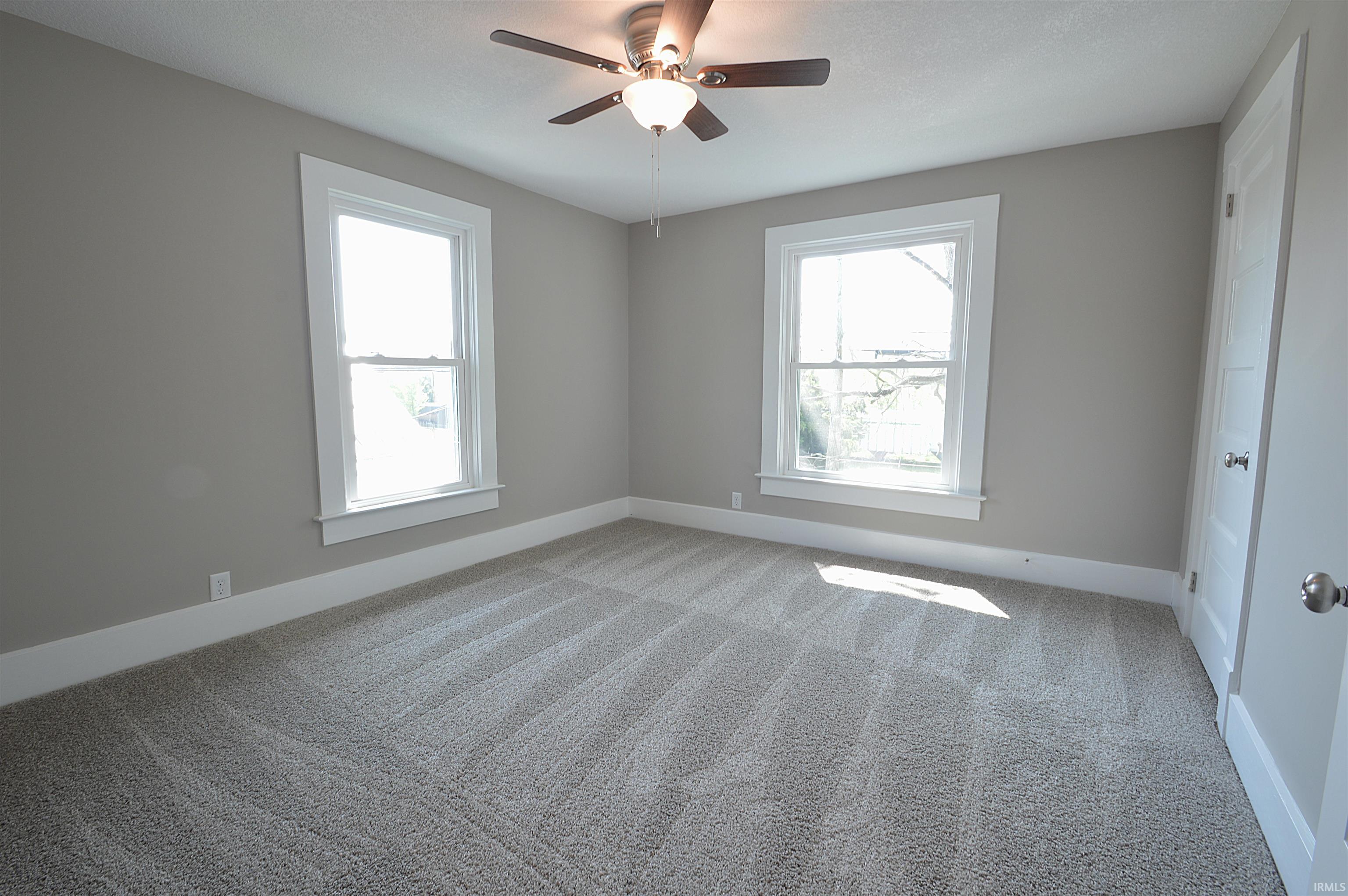 Photo 19 of 710 W Park Drive
