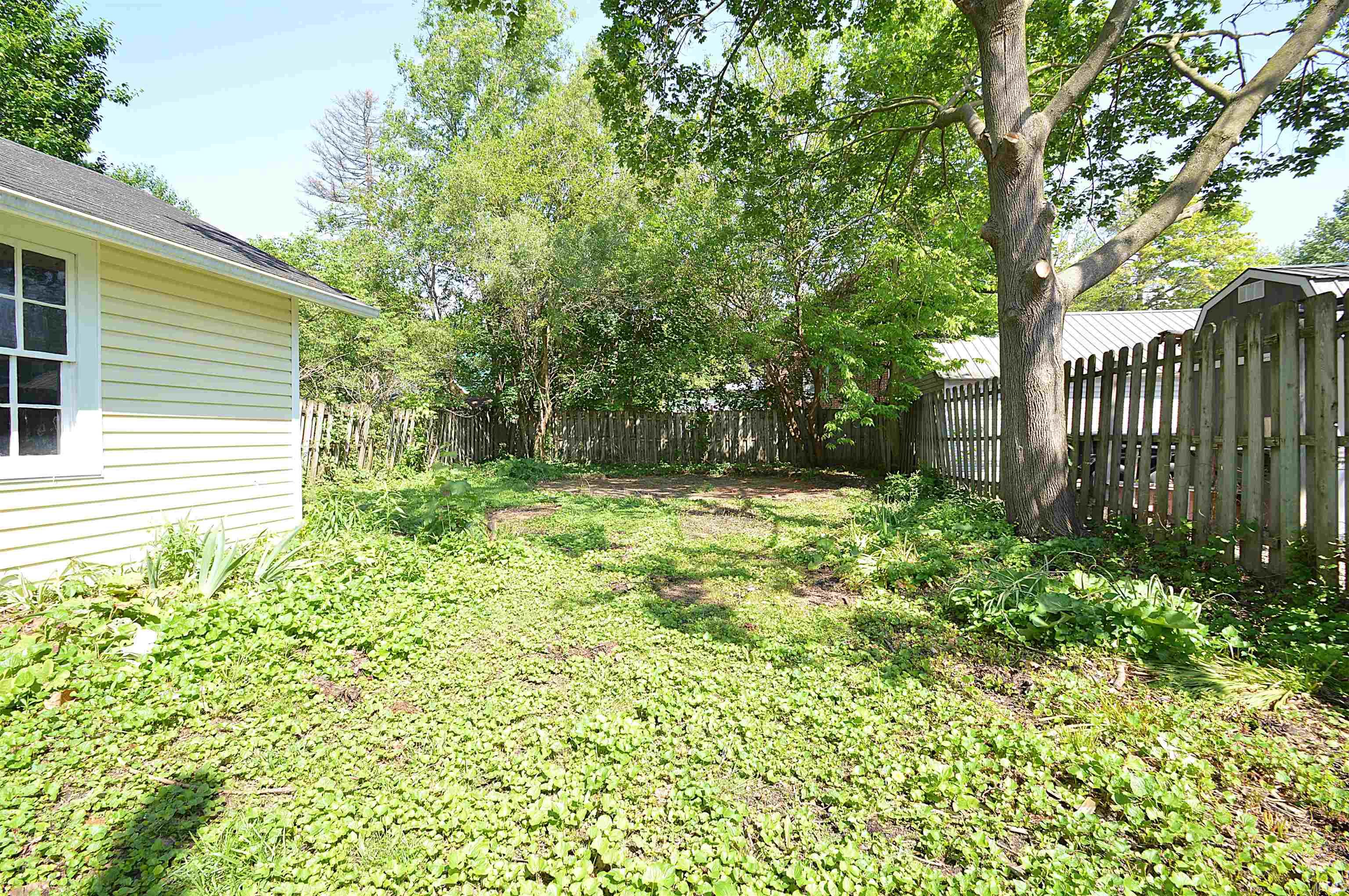 Photo 23 of 710 W Park Drive
