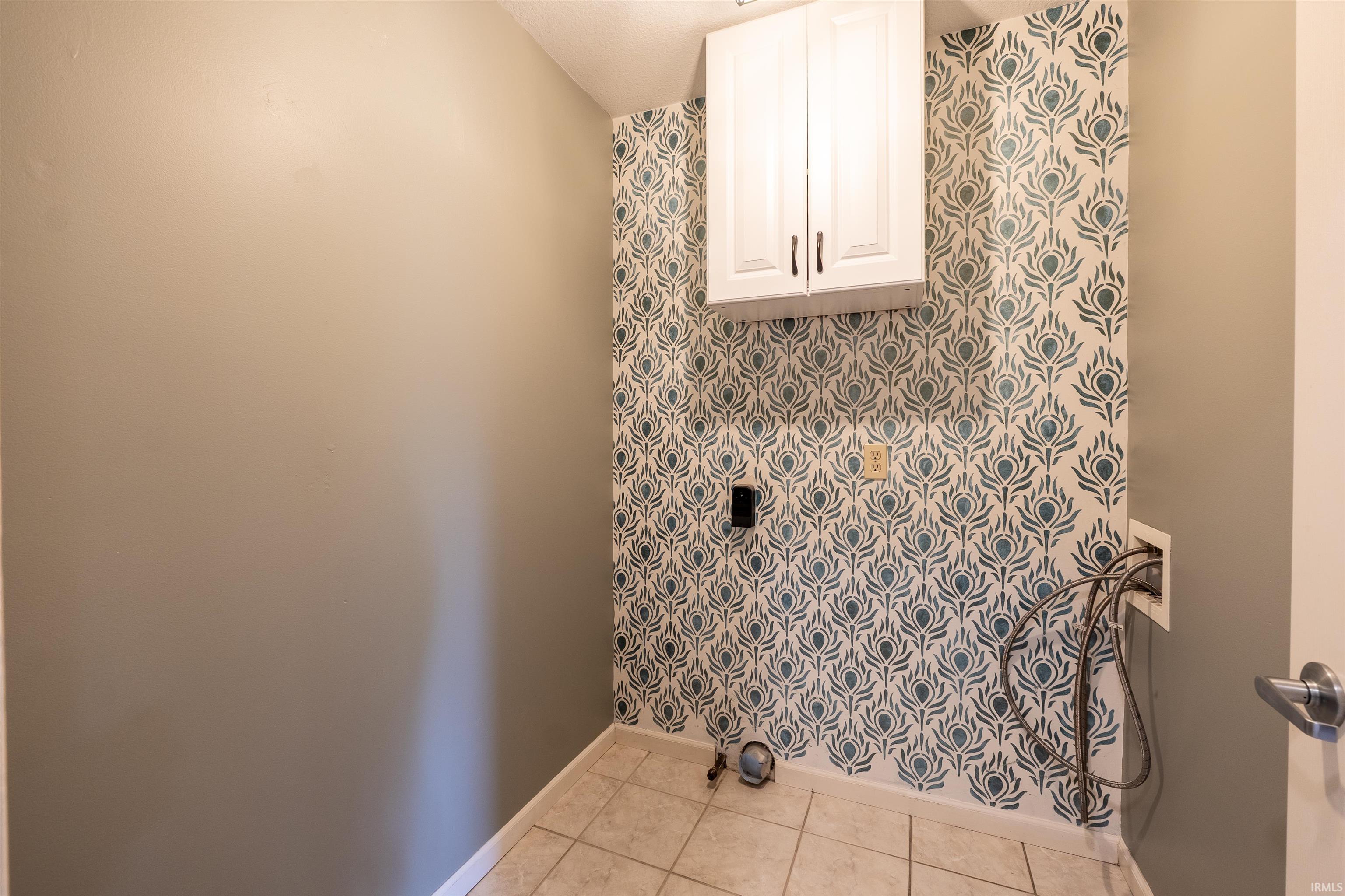 Photo 14 of 1735 Greythorn Drive