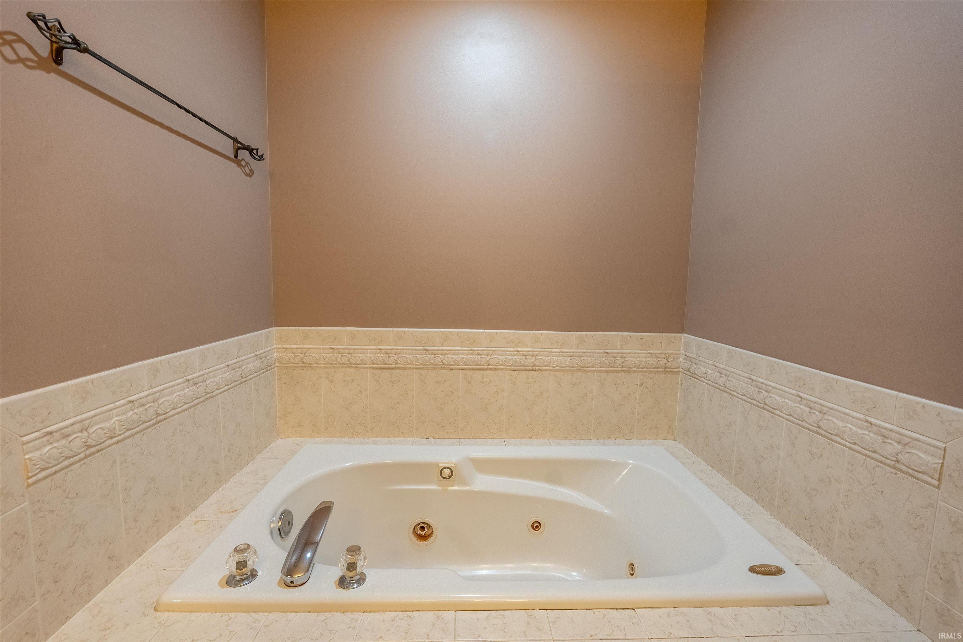 Photo 21 of 1735 Greythorn Drive