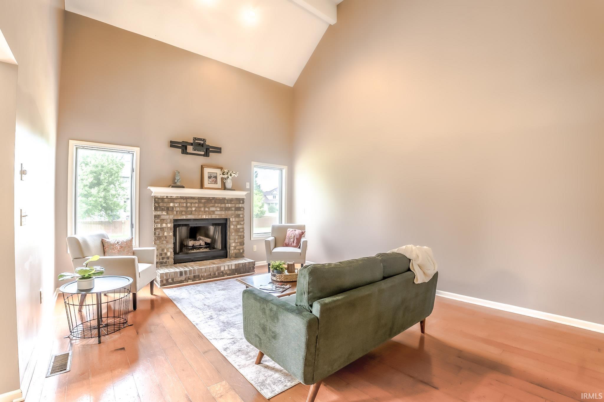 Photo 5 of 1735 Greythorn Drive