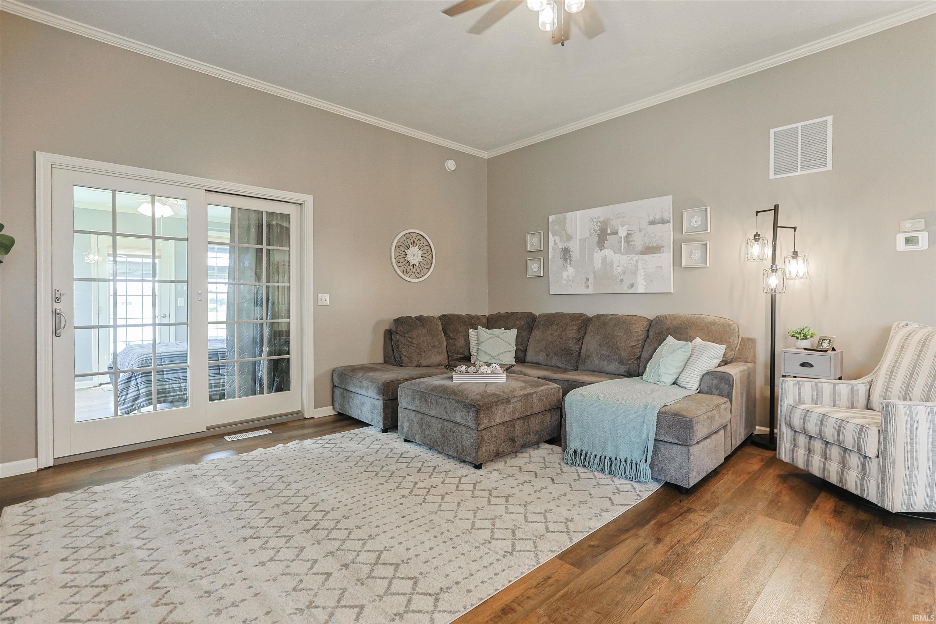 Photo 3 of 1031 Blackstone Boulevard