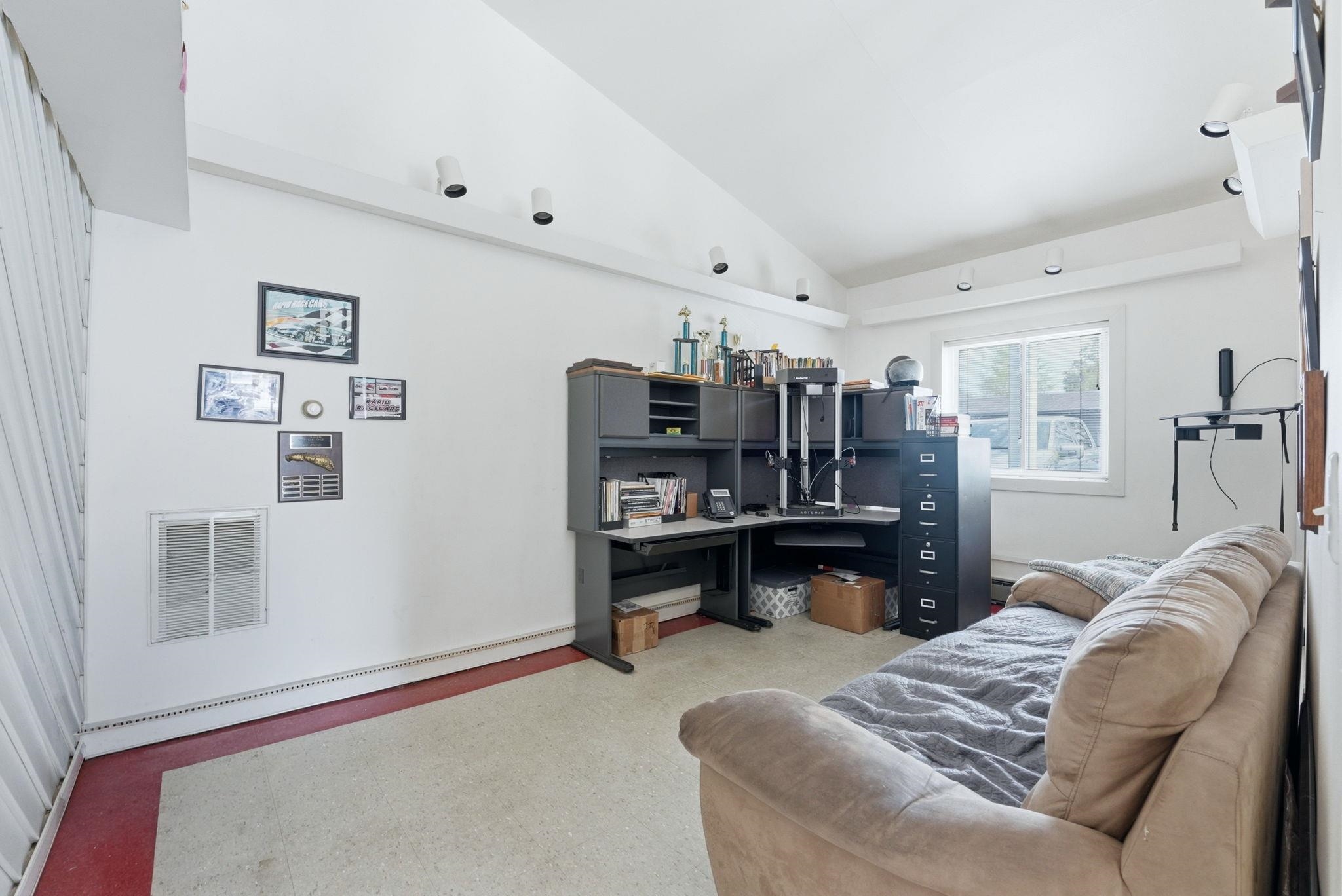 Photo 12 of 645 W 155 S