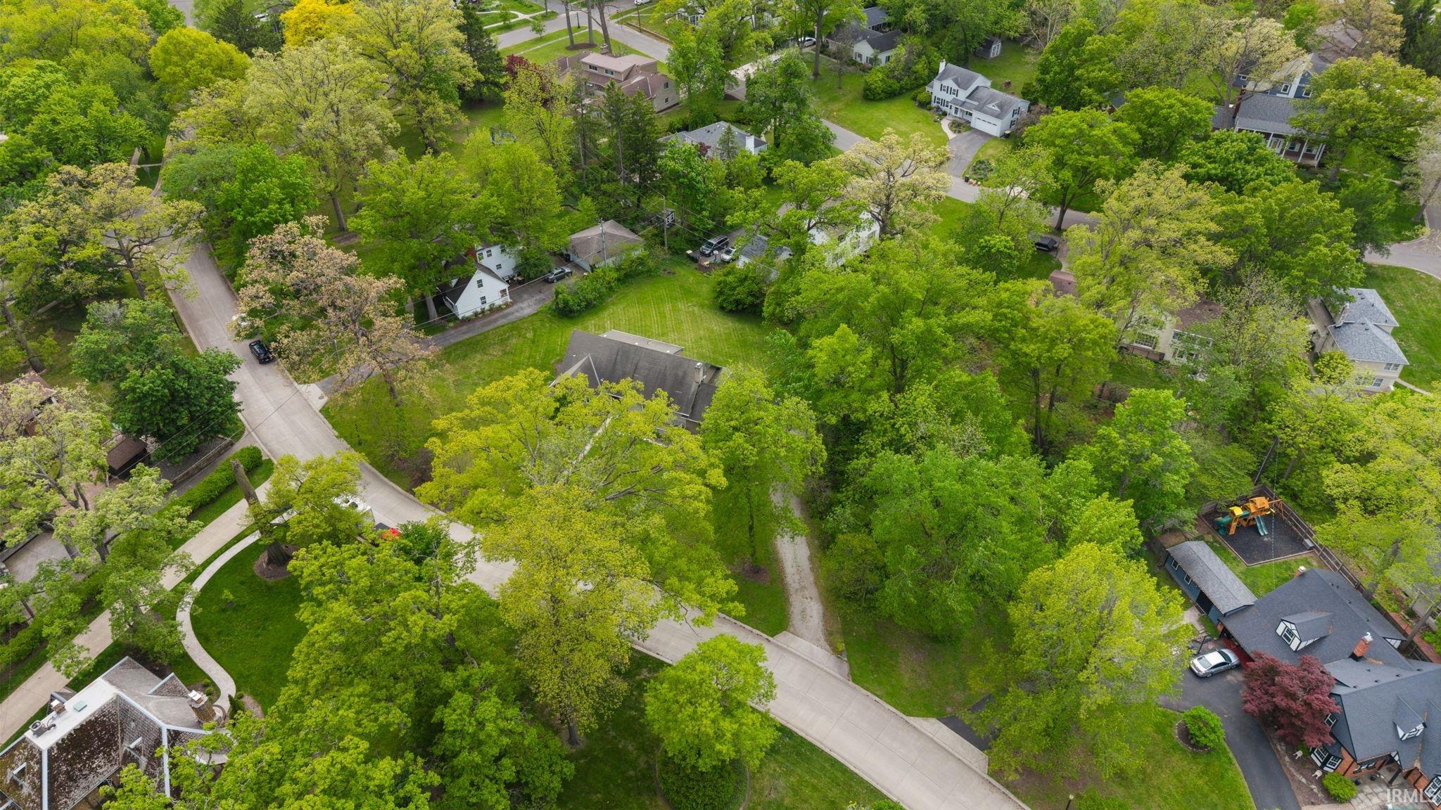 Photo 1 of 1502 Hawthorn Road