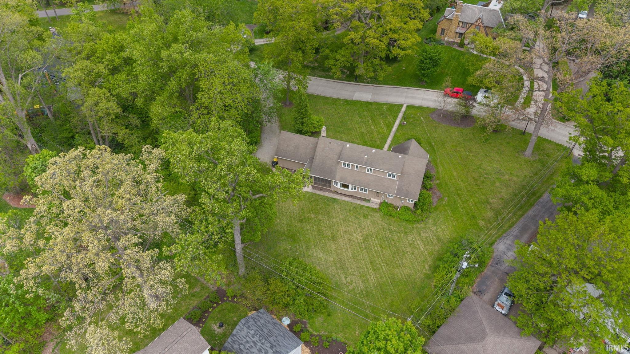 Photo 32 of 1502 Hawthorn Road