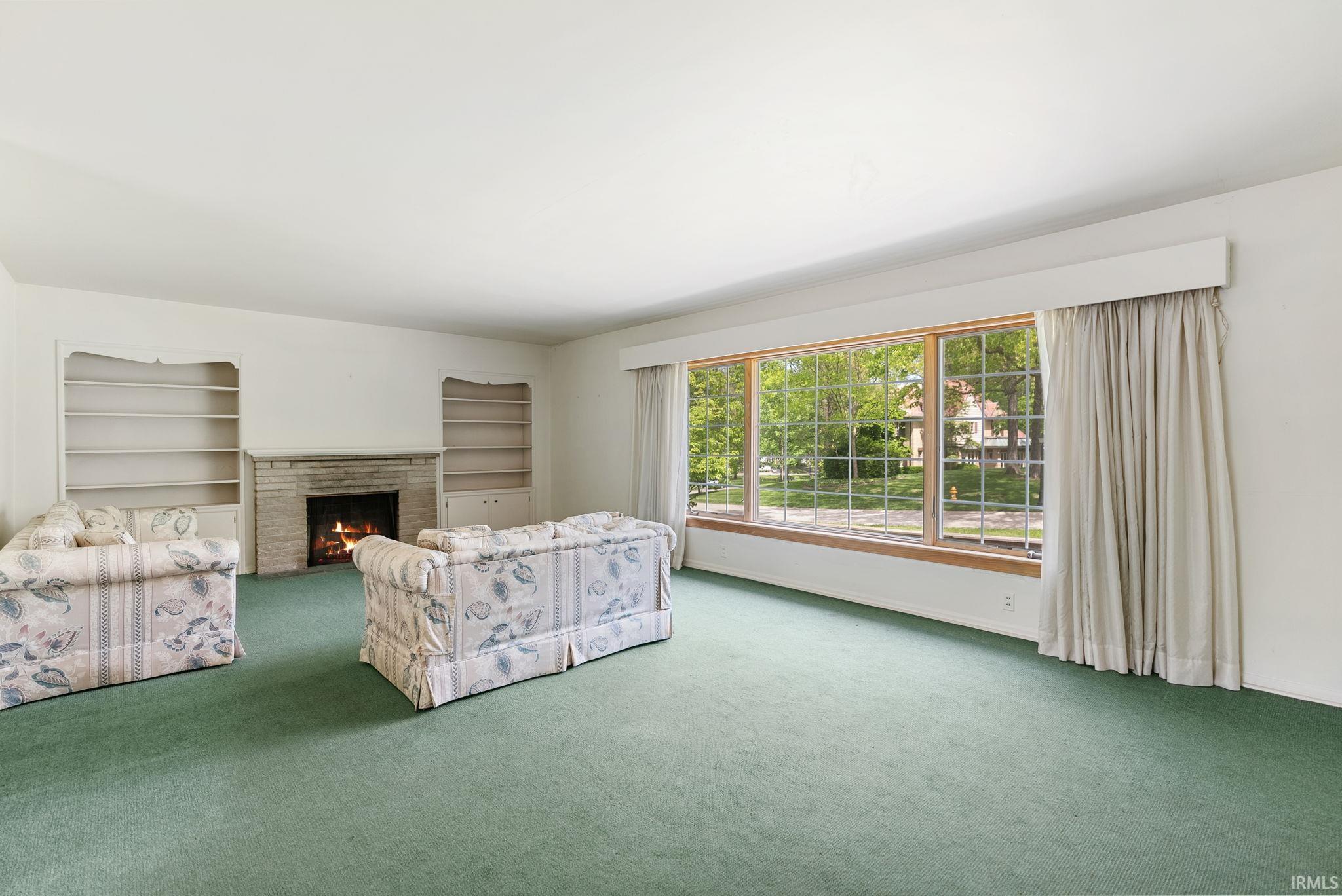 Photo 5 of 1502 Hawthorn Road