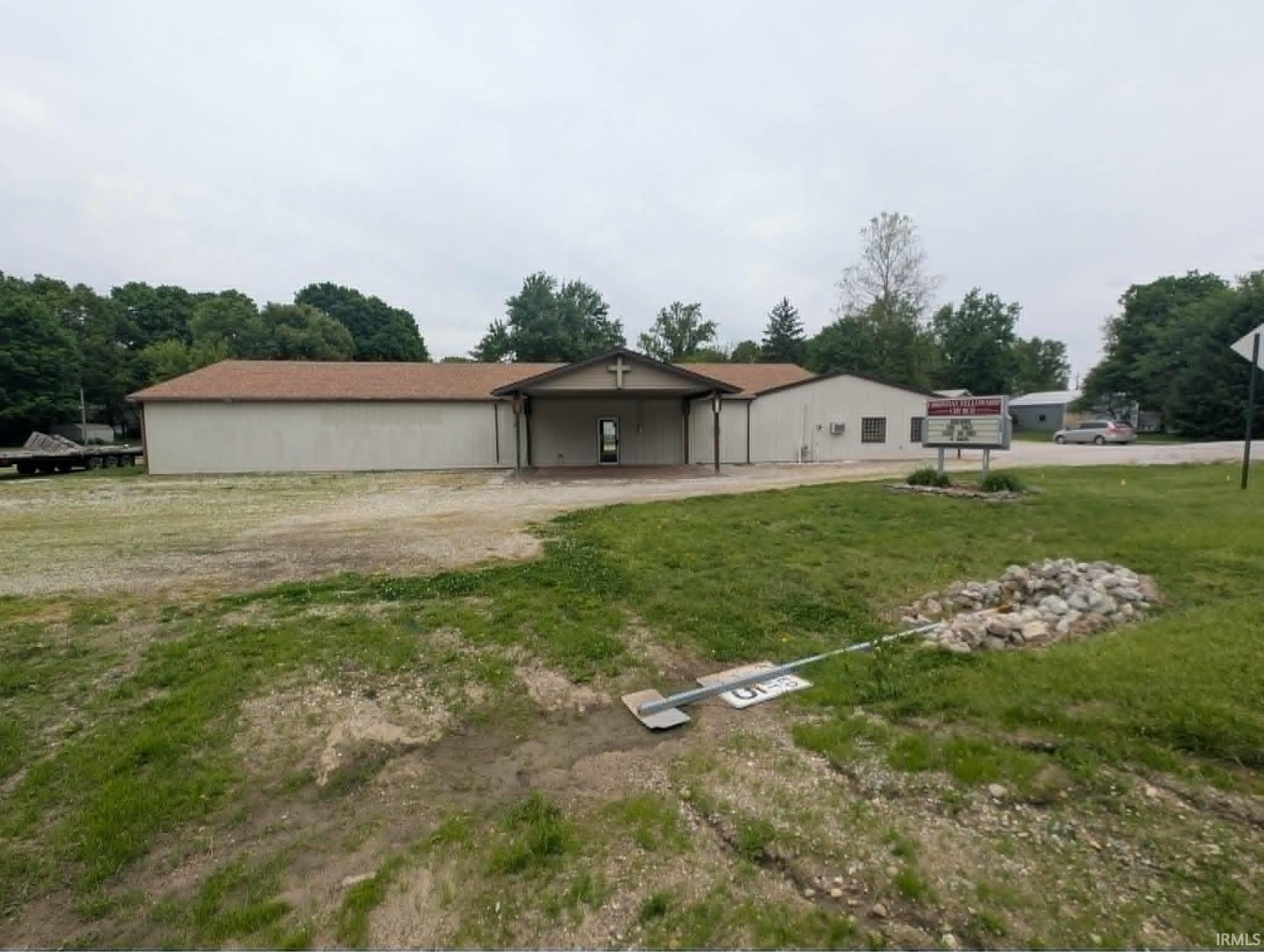 Photo 1 of 1002 E State road 114 Street