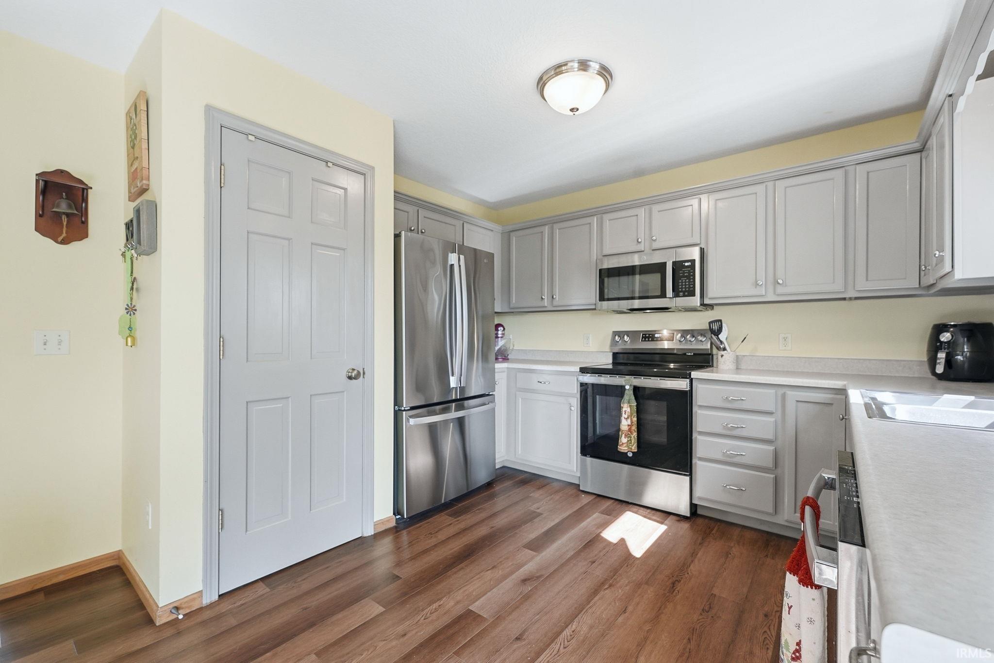 Photo 11 of 12426 Sonoma Drive
