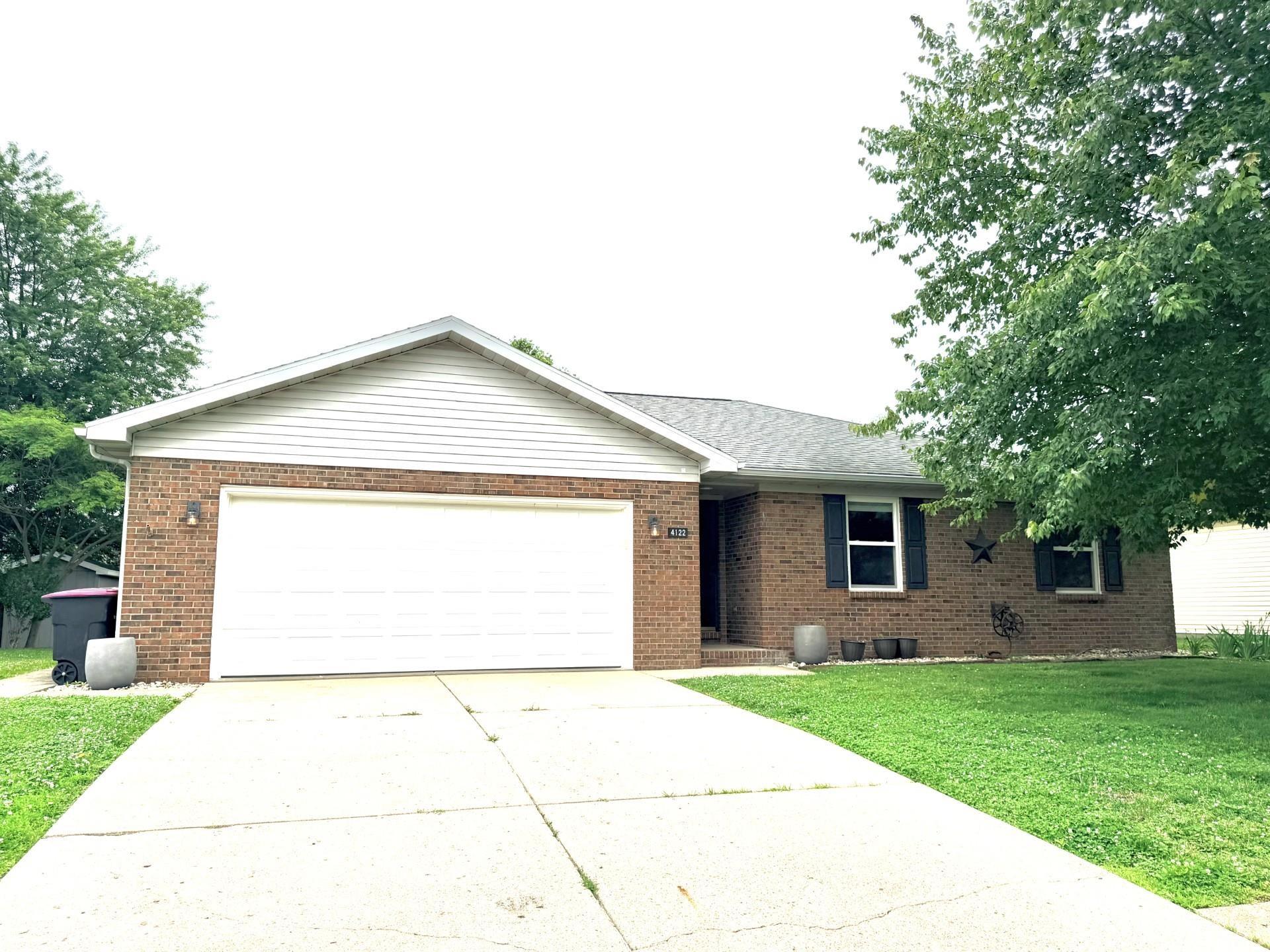 Homes for sale in Newburgh, IN | 4122 Hedgewood Ct, Newburgh, IN 47630 | MLS# 202619566