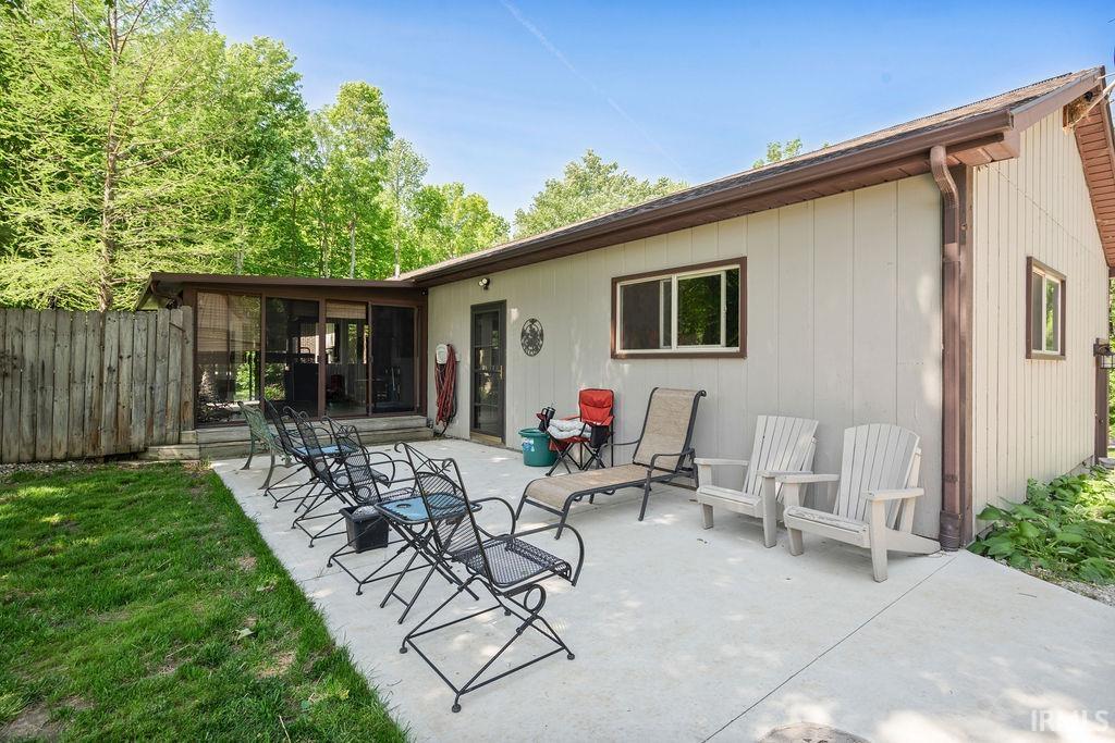 Photo 17 of 249 N Mississinewa Court