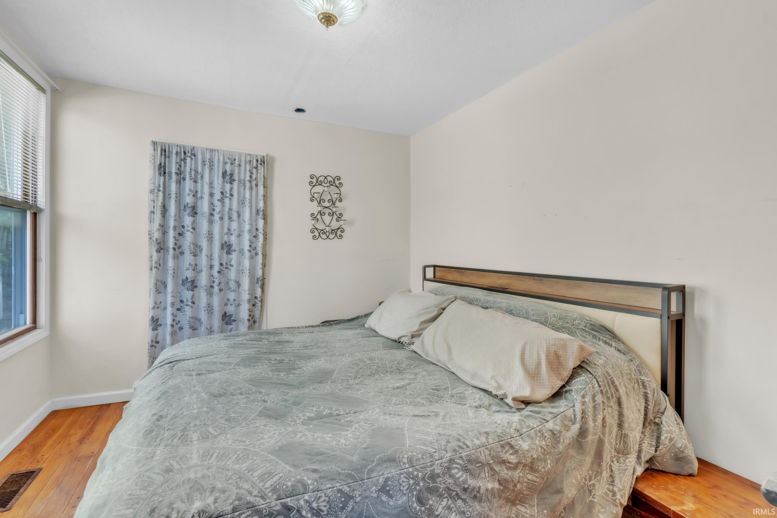 Photo 10 of 472 Spring Beach Road