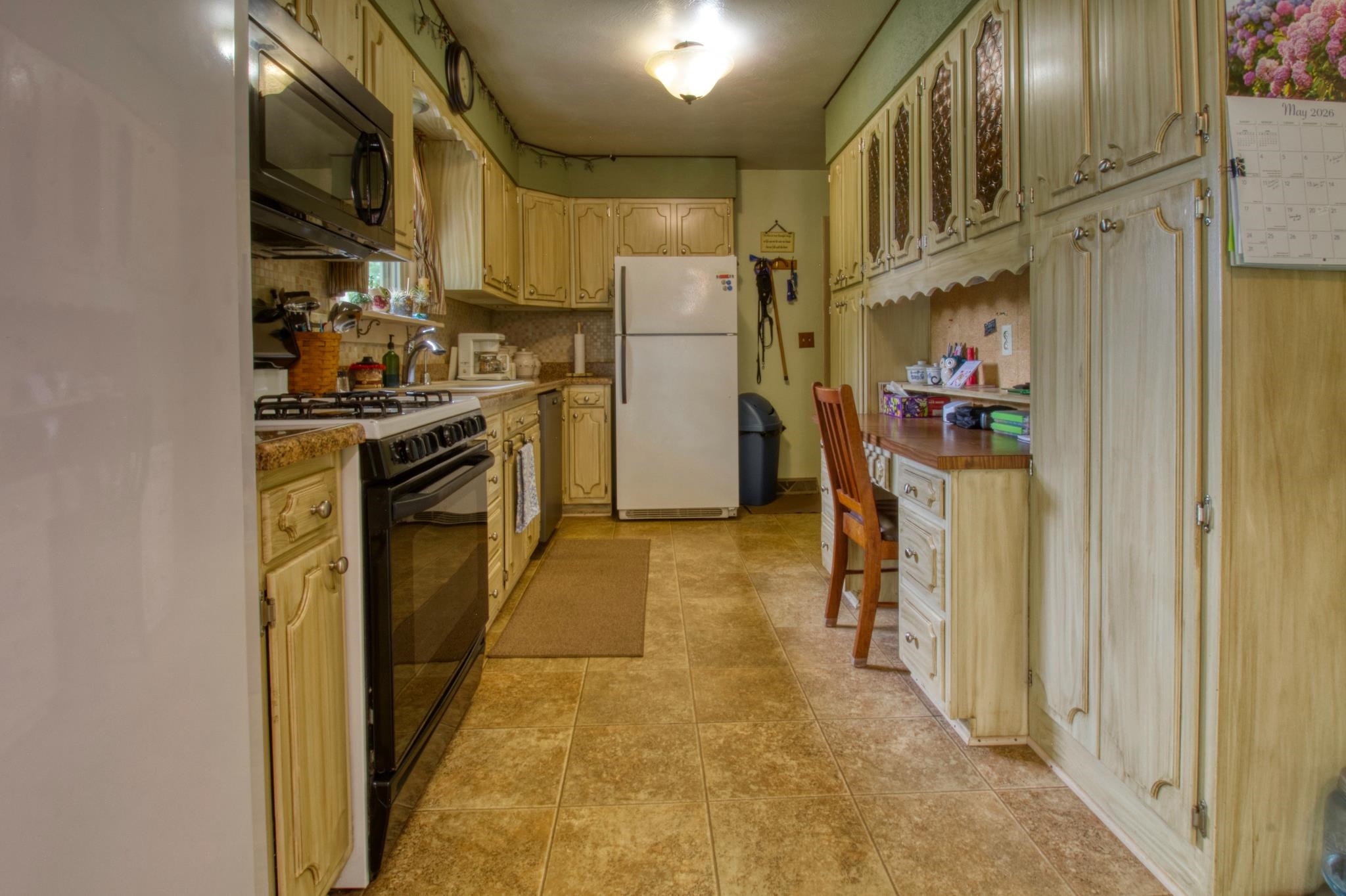 Photo 10 of 19098 Sandy Drive