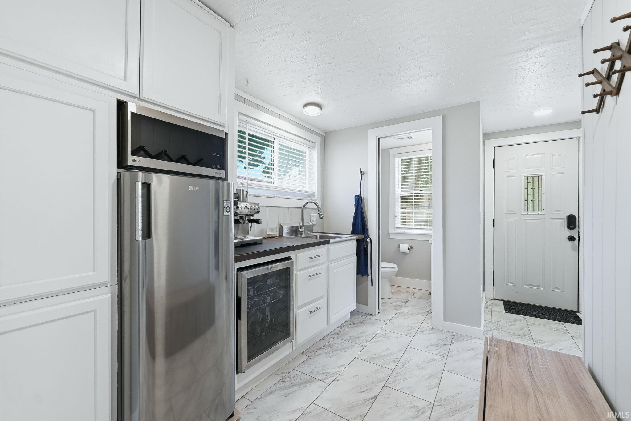 Photo 17 of 1115 W Washington Boulevard