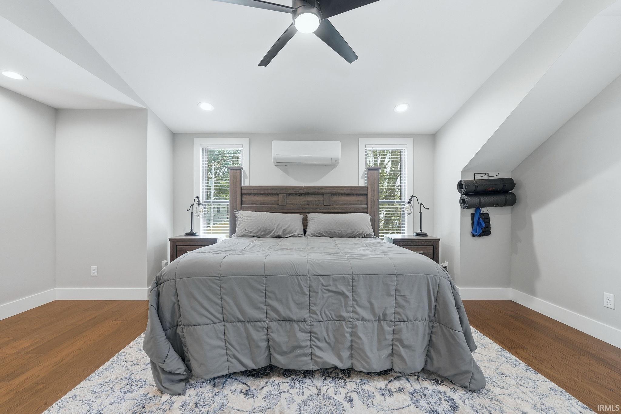 Photo 4 of 1115 W Washington Boulevard