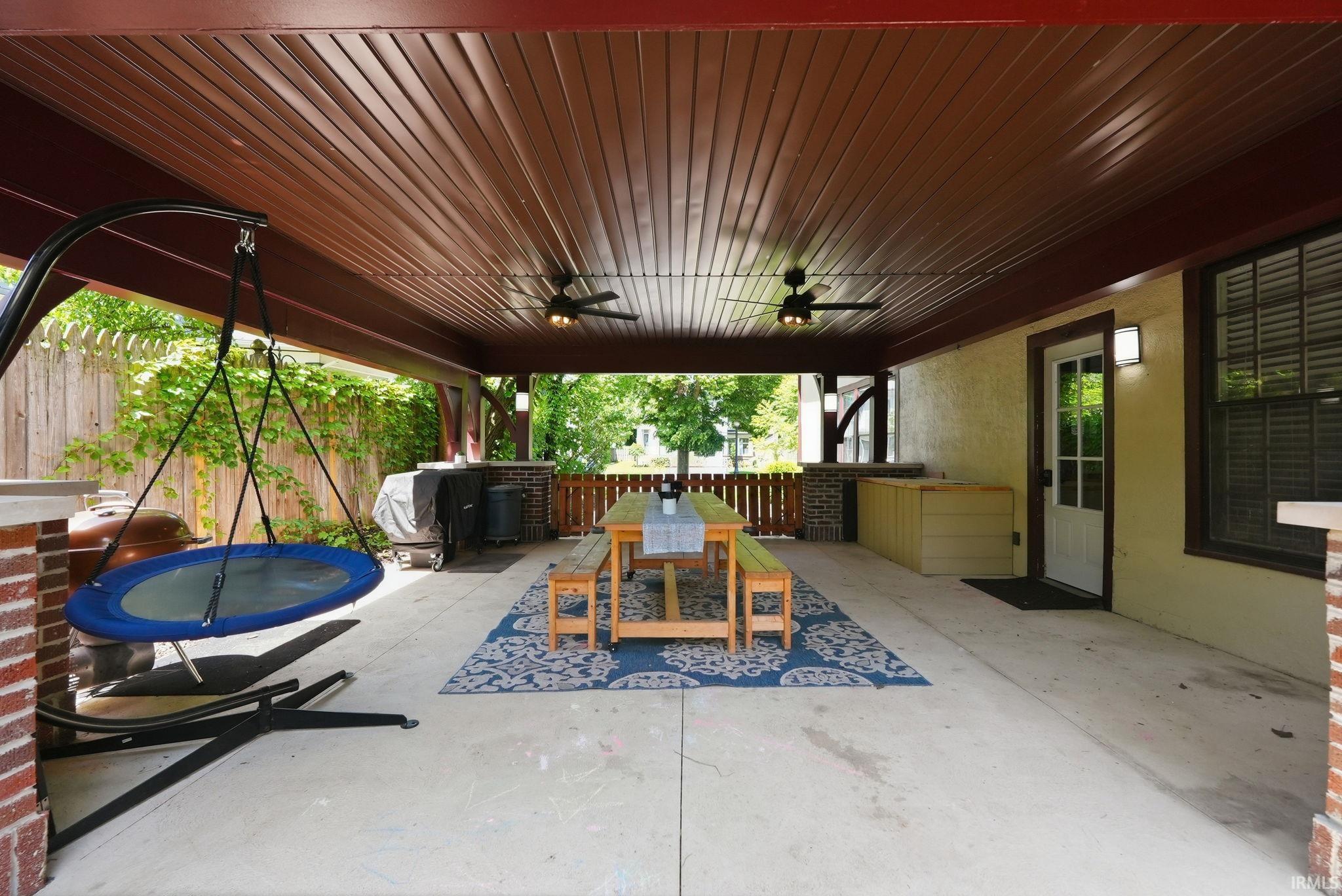 Photo 9 of 1115 W Washington Boulevard