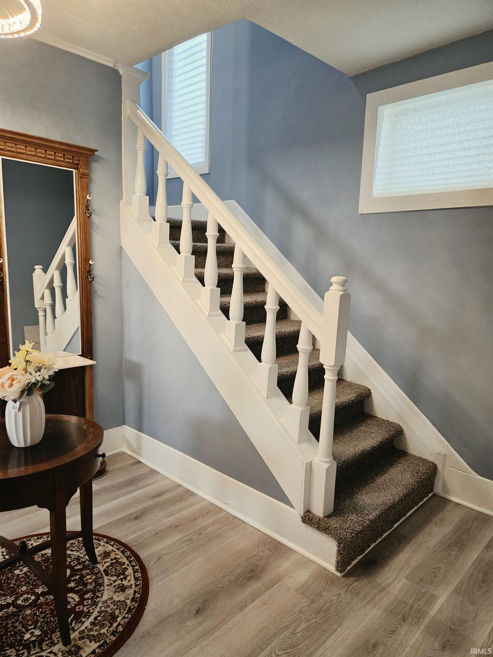 Photo 3 of 522 E Masterson Avenue