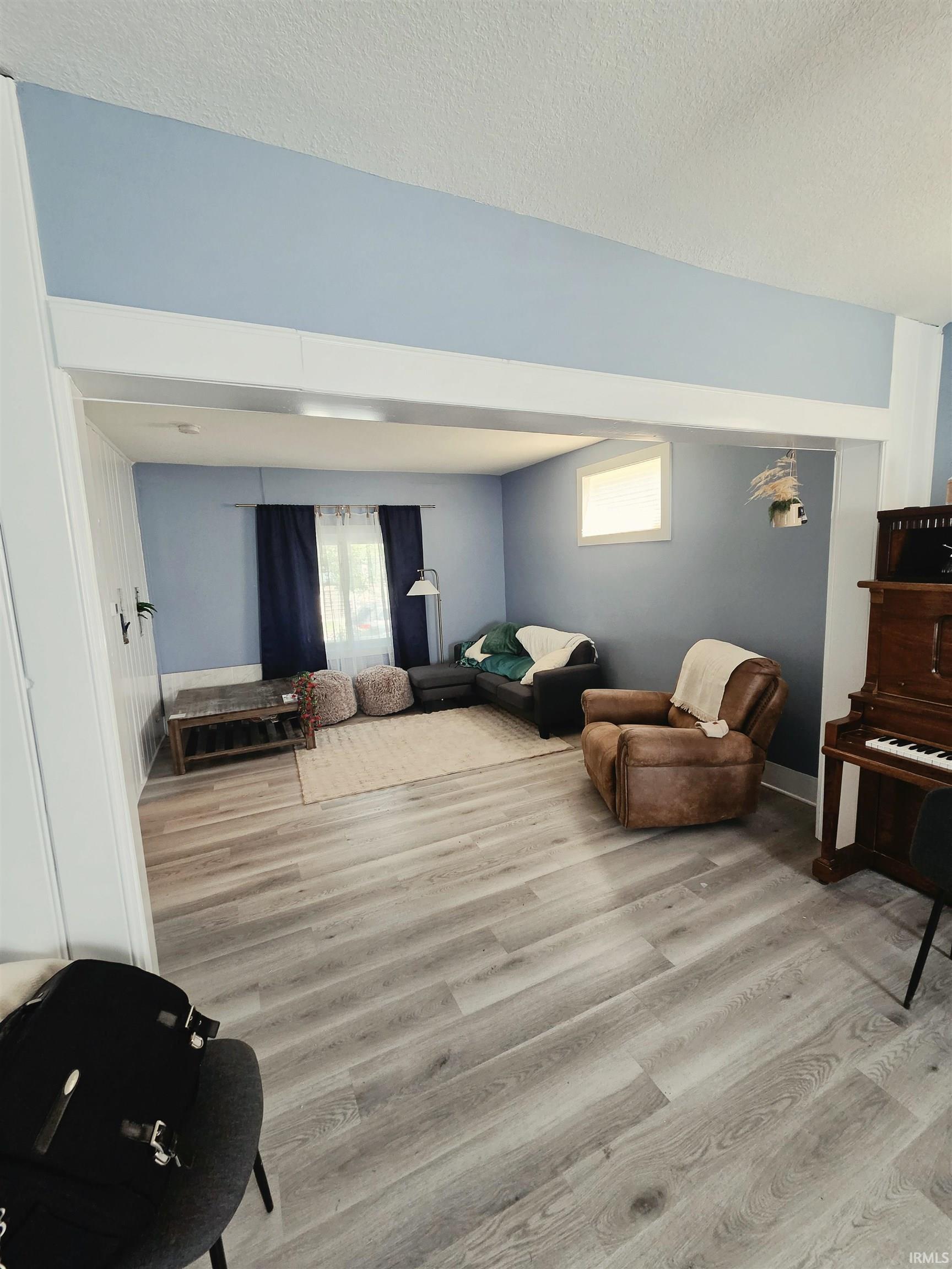 Photo 5 of 522 E Masterson Avenue