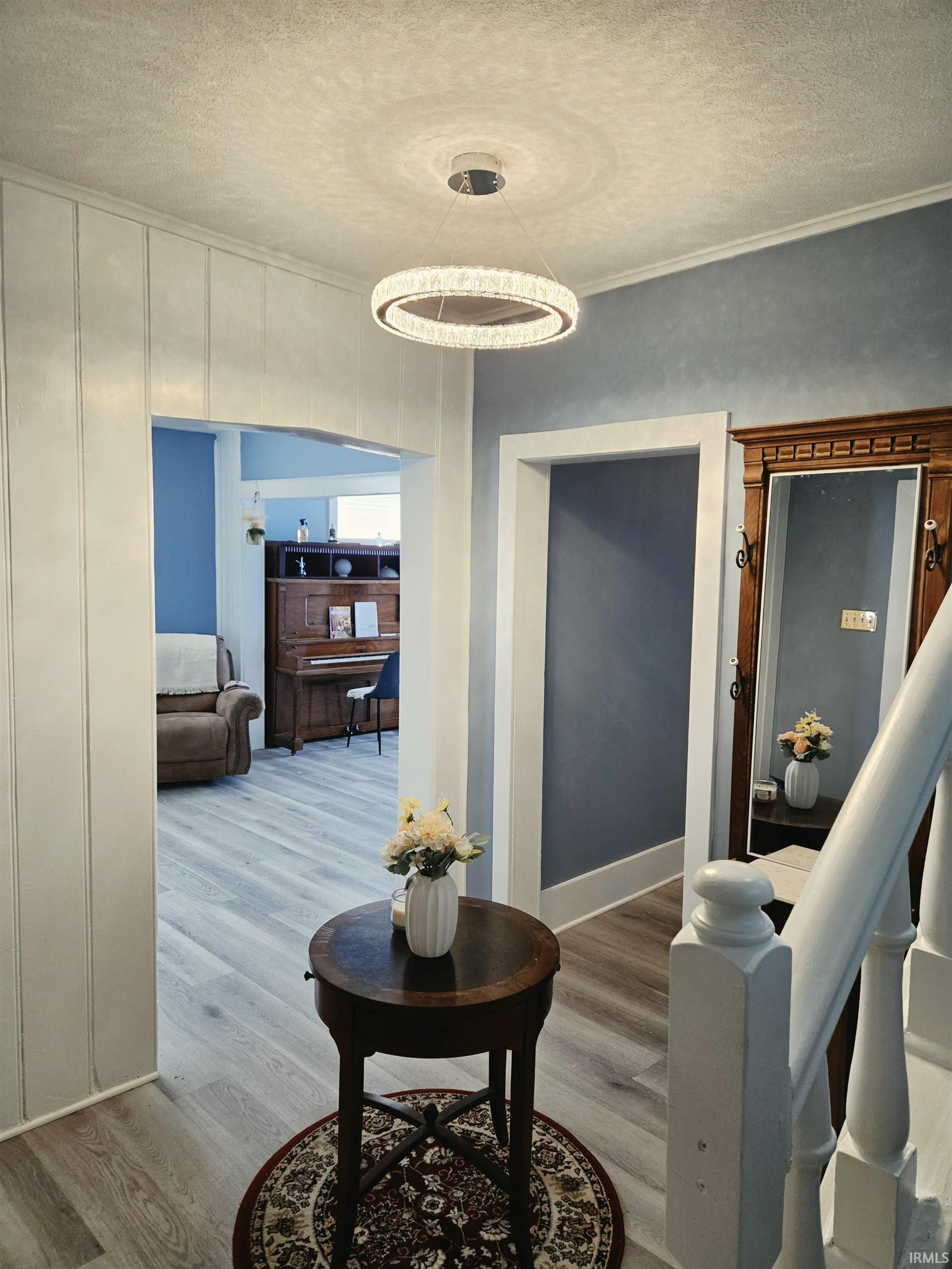 Photo 5 of 522 E Masterson Avenue