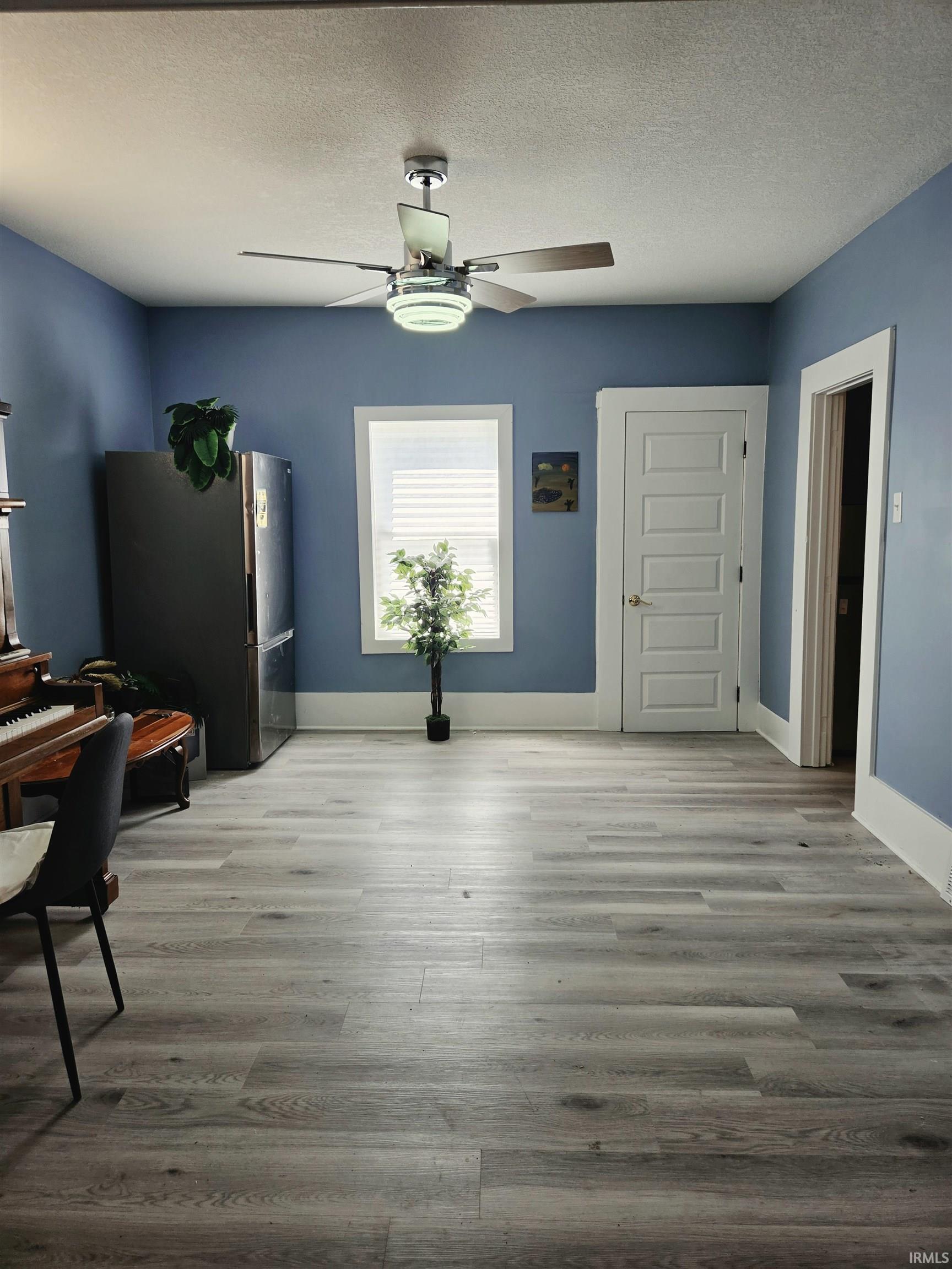 Photo 9 of 522 E Masterson Avenue