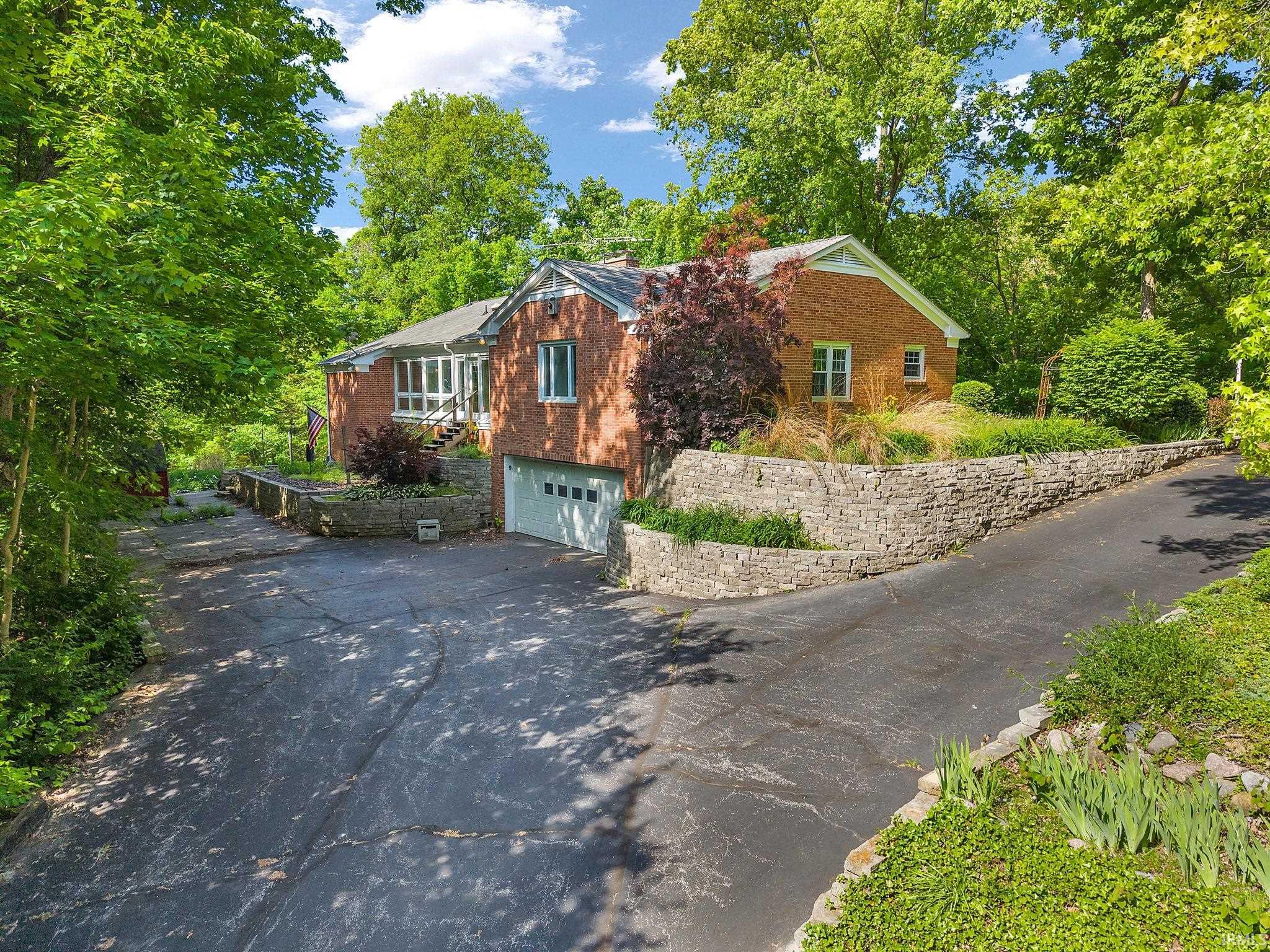 2nd image of 9 Elvernan Dr, West Lafayette, IN 47906 | MLS# 202619699