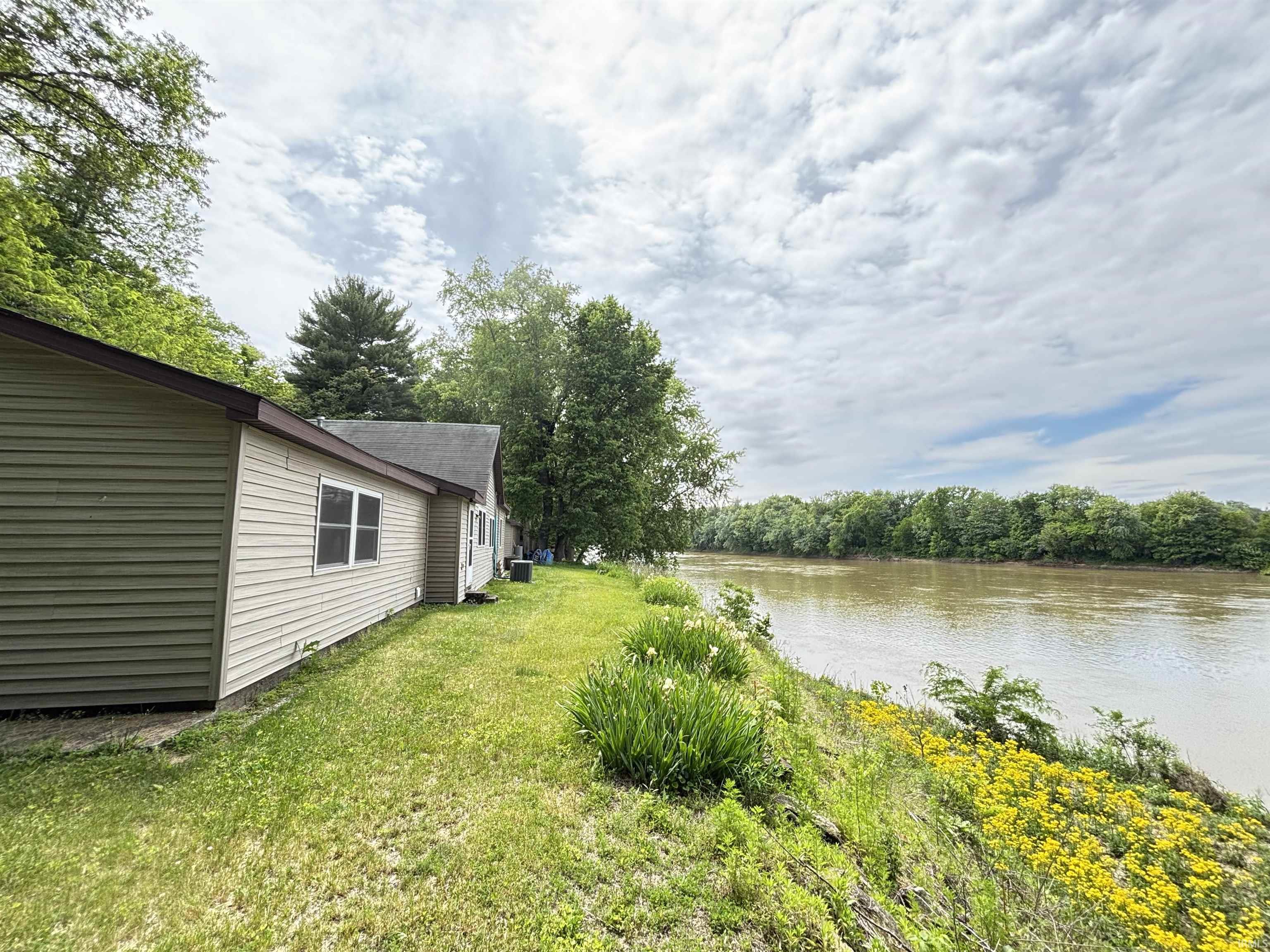 Homes for sale in Covington, IN | 2809 N Towpath Rd, Covington, IN 47932 | MLS# 202619763