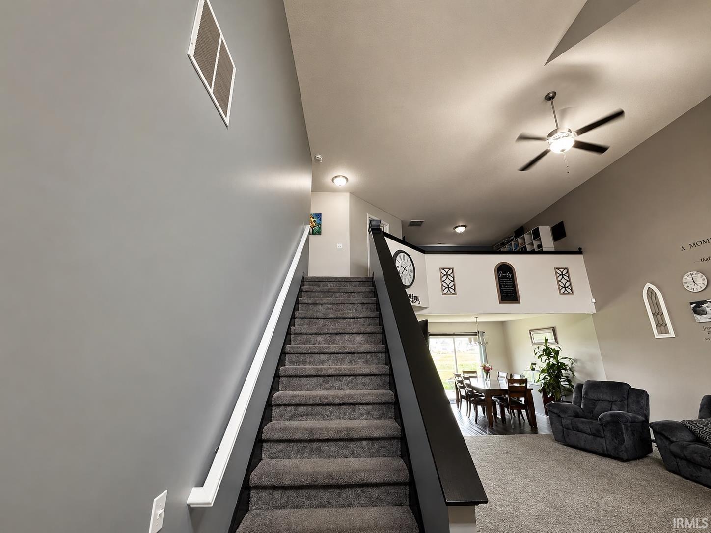 Photo 3 of 1112 Mayrock Drive