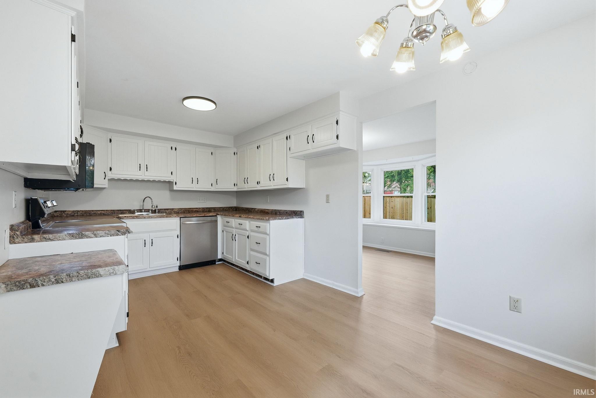 Photo 15 of 7611 Dunleith Court