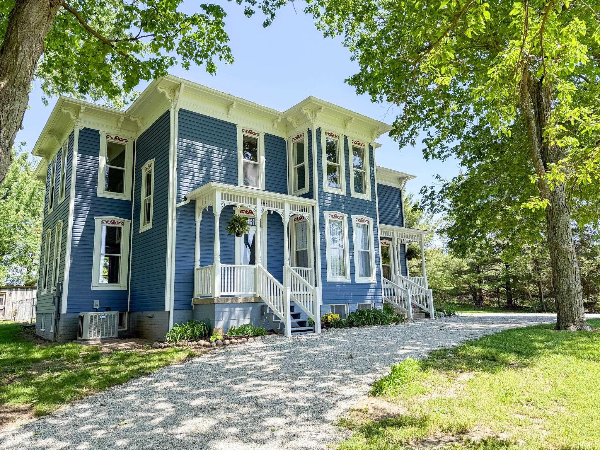 feature listing property photo