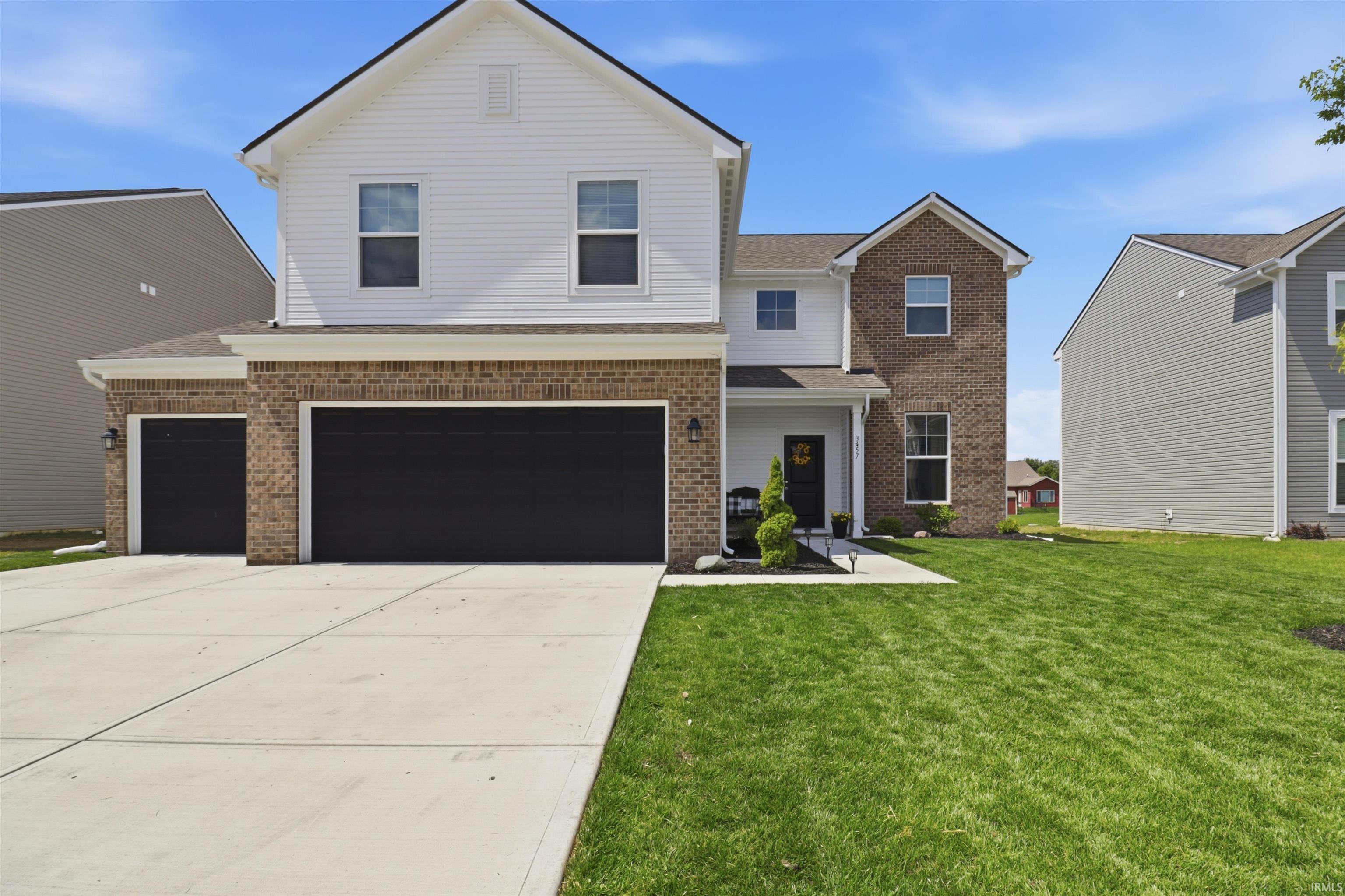 Front view of home
