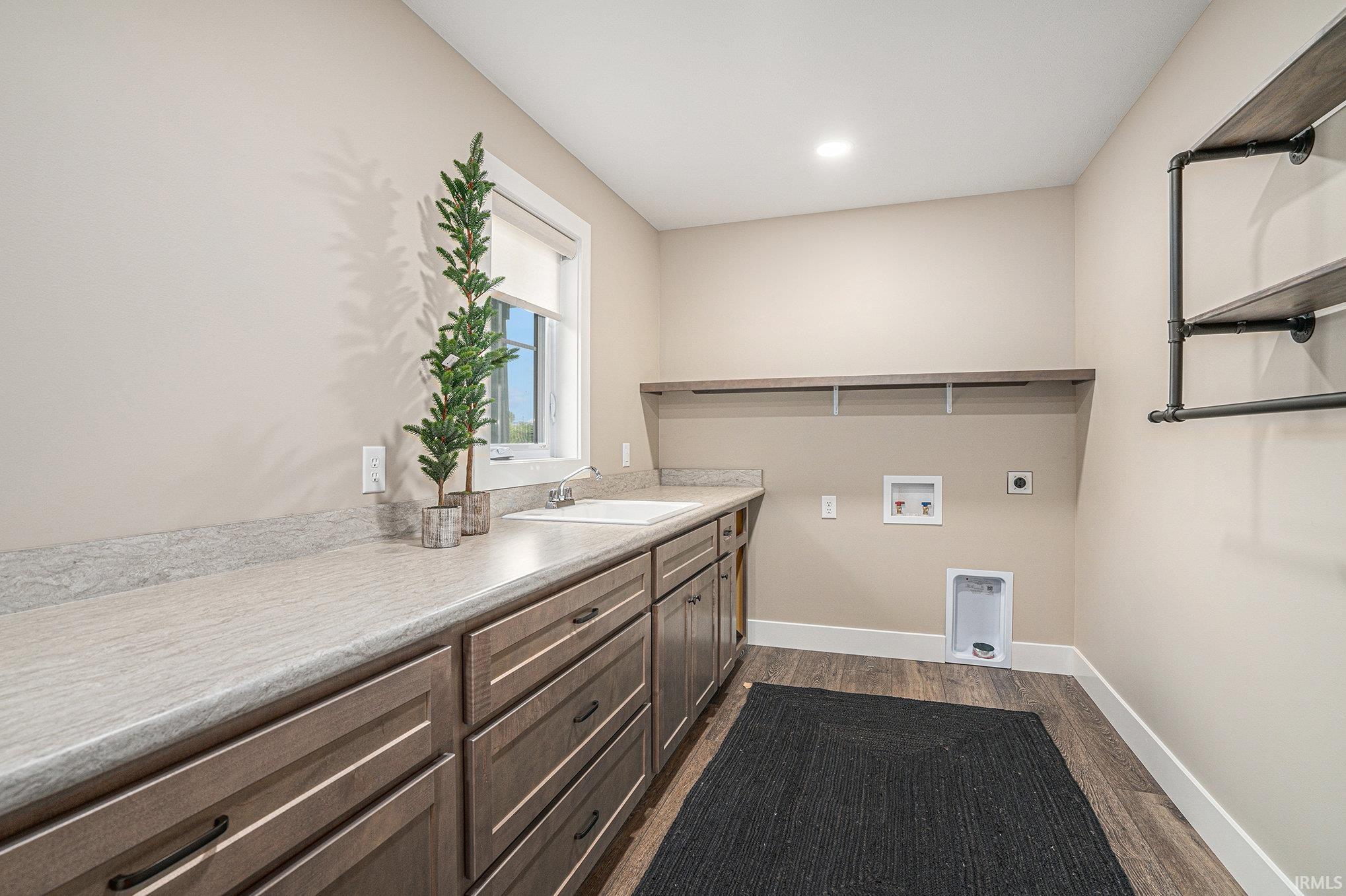 FOR ILLUSTRATIVE PURPOSES. PHOTO IS OF MODEL HOME WITH SIMILAR FLOOR PLAN.