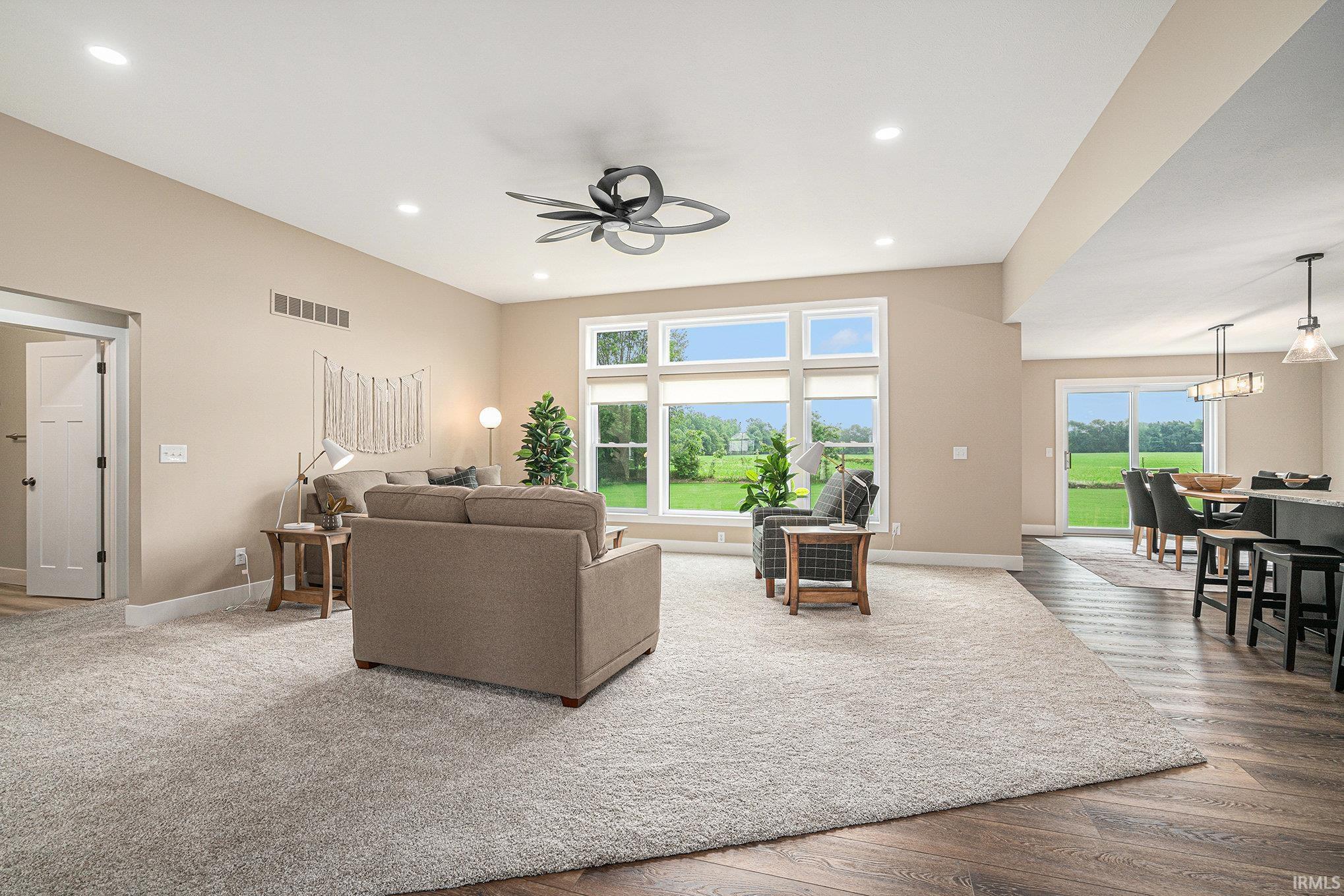 FOR ILLUSTRATIVE PURPOSES. PHOTO IS OF MODEL HOME WITH SIMILAR FLOOR PLAN.