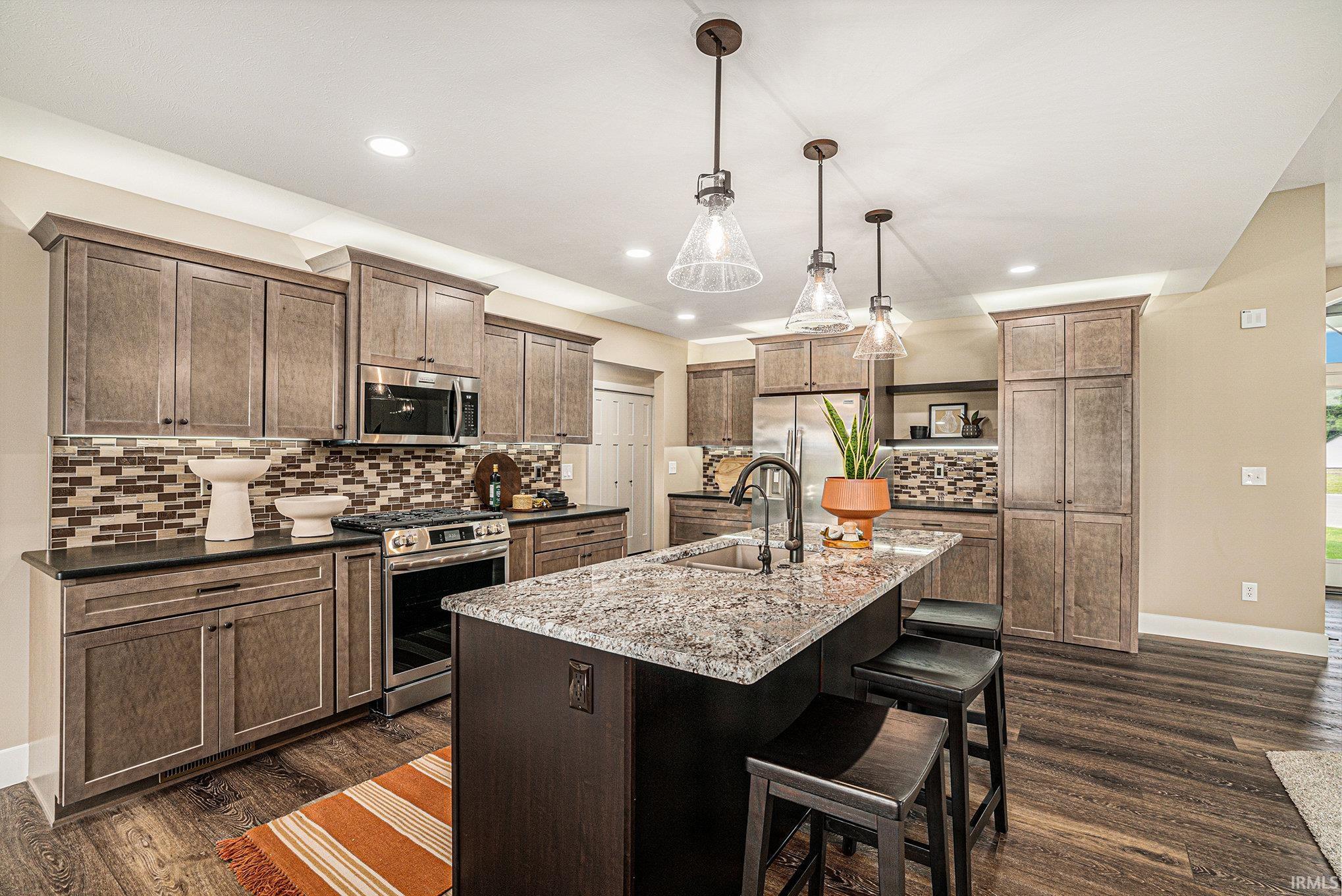 FOR ILLUSTRATIVE PURPOSES. PHOTO IS OF MODEL HOME WITH SIMILAR FLOOR PLAN.