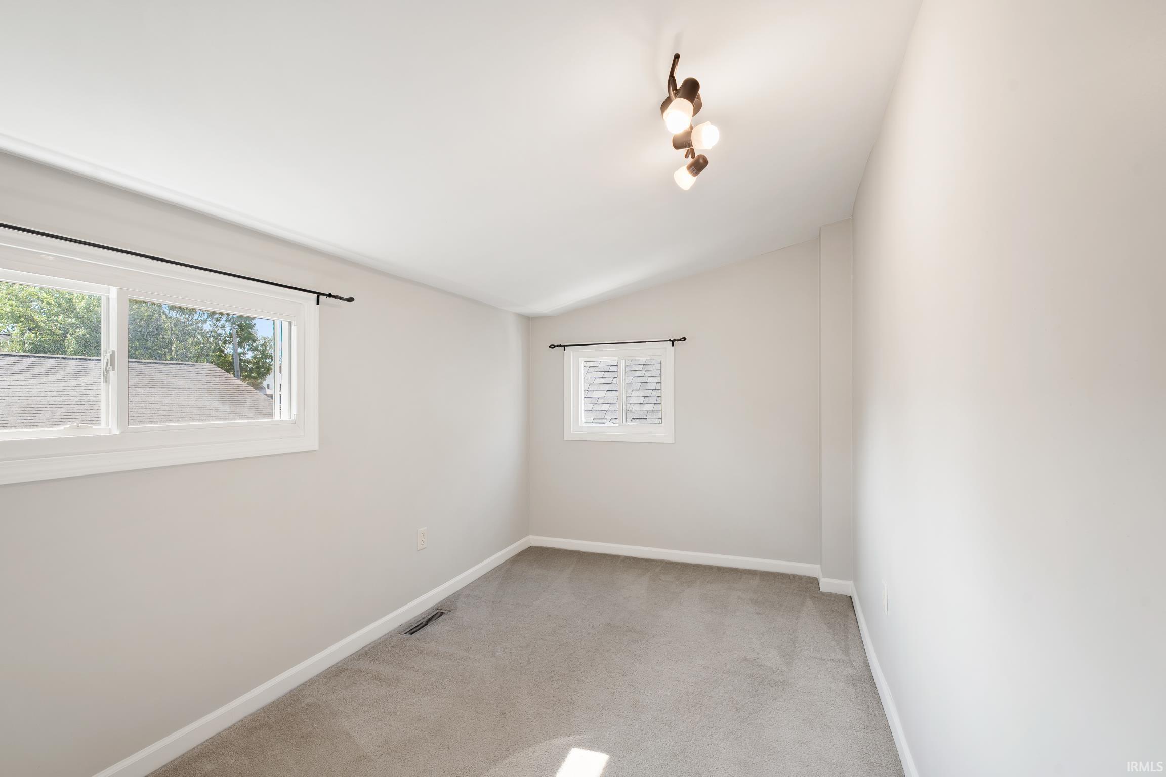 Photo 16 of 1112 Park Avenue