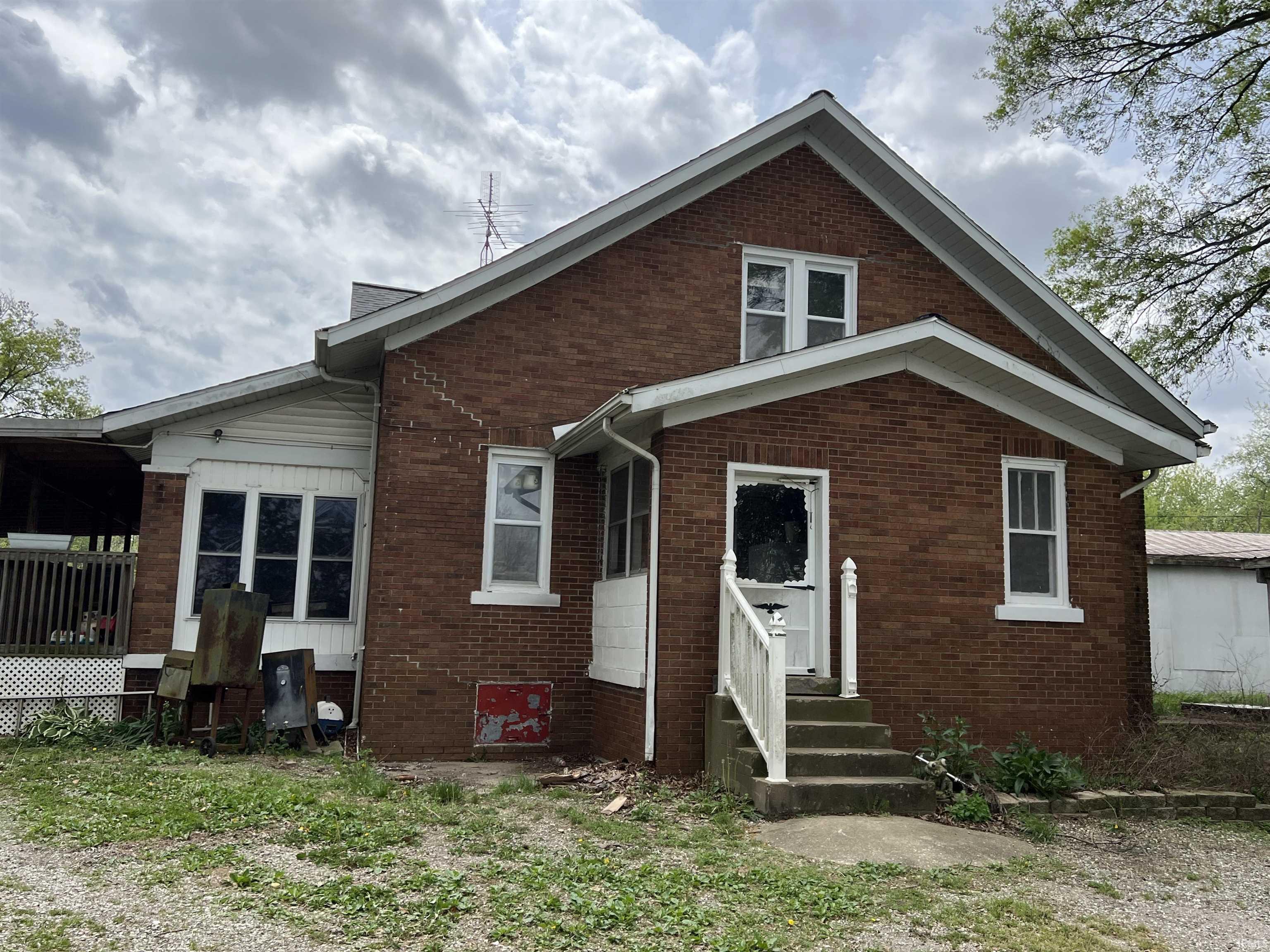 Homes for sale in Ferdinand, IN | 1850 E Holiday Lake Road Road, Ferdinand, IN 47532 | MLS# 202620018