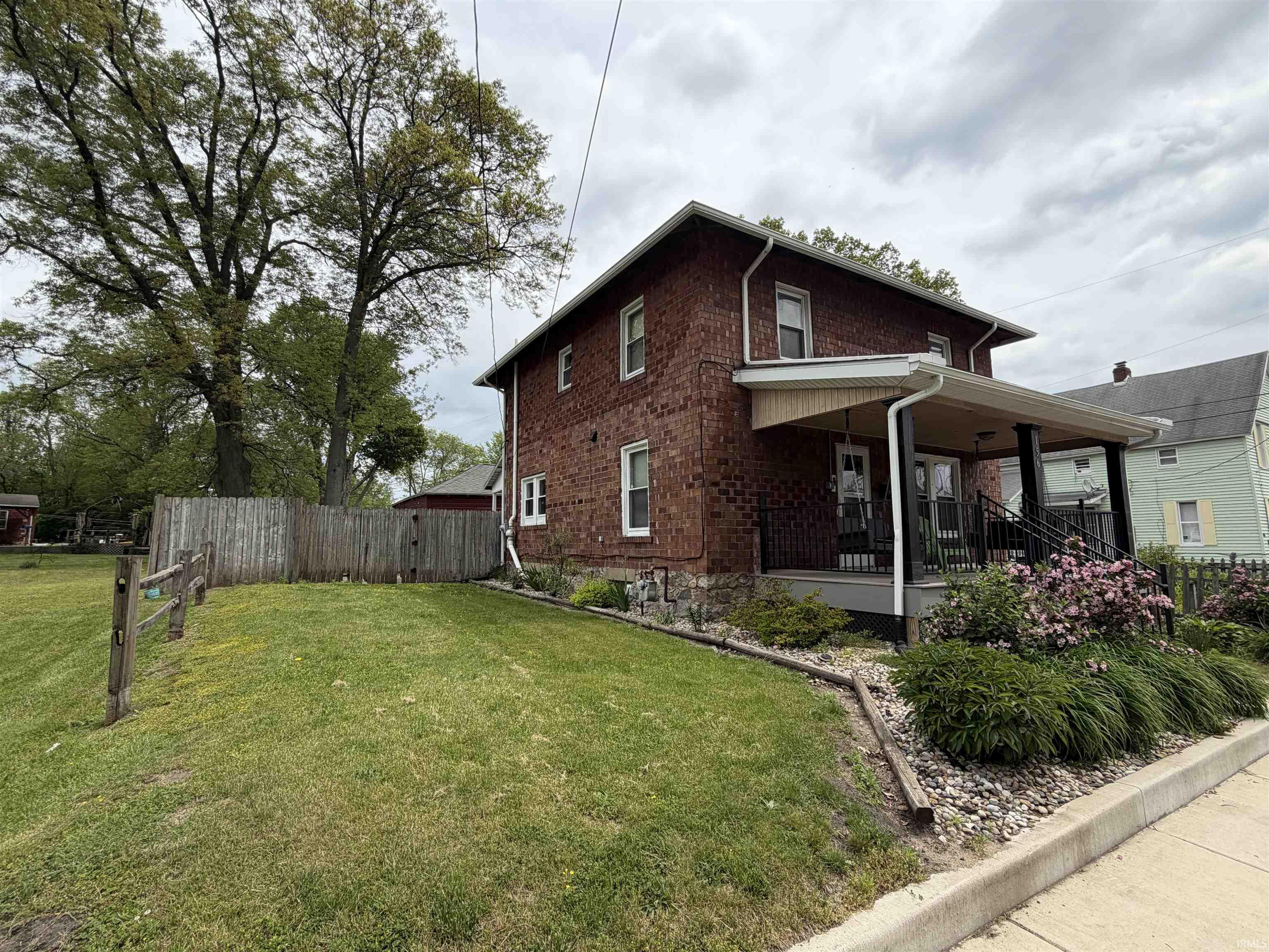 Photo 1 of 156 W Simonton Street