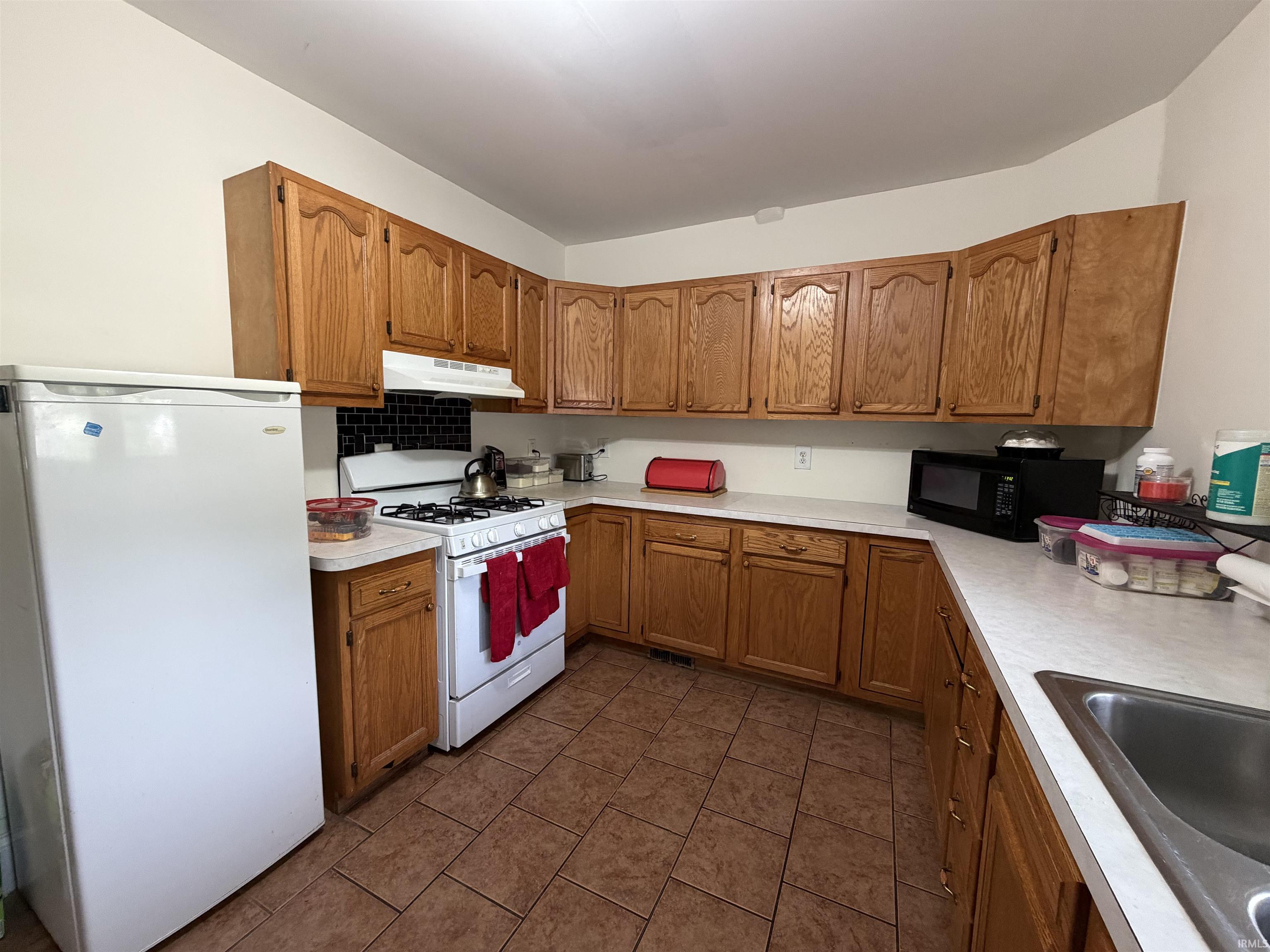 Photo 18 of 156 W Simonton Street