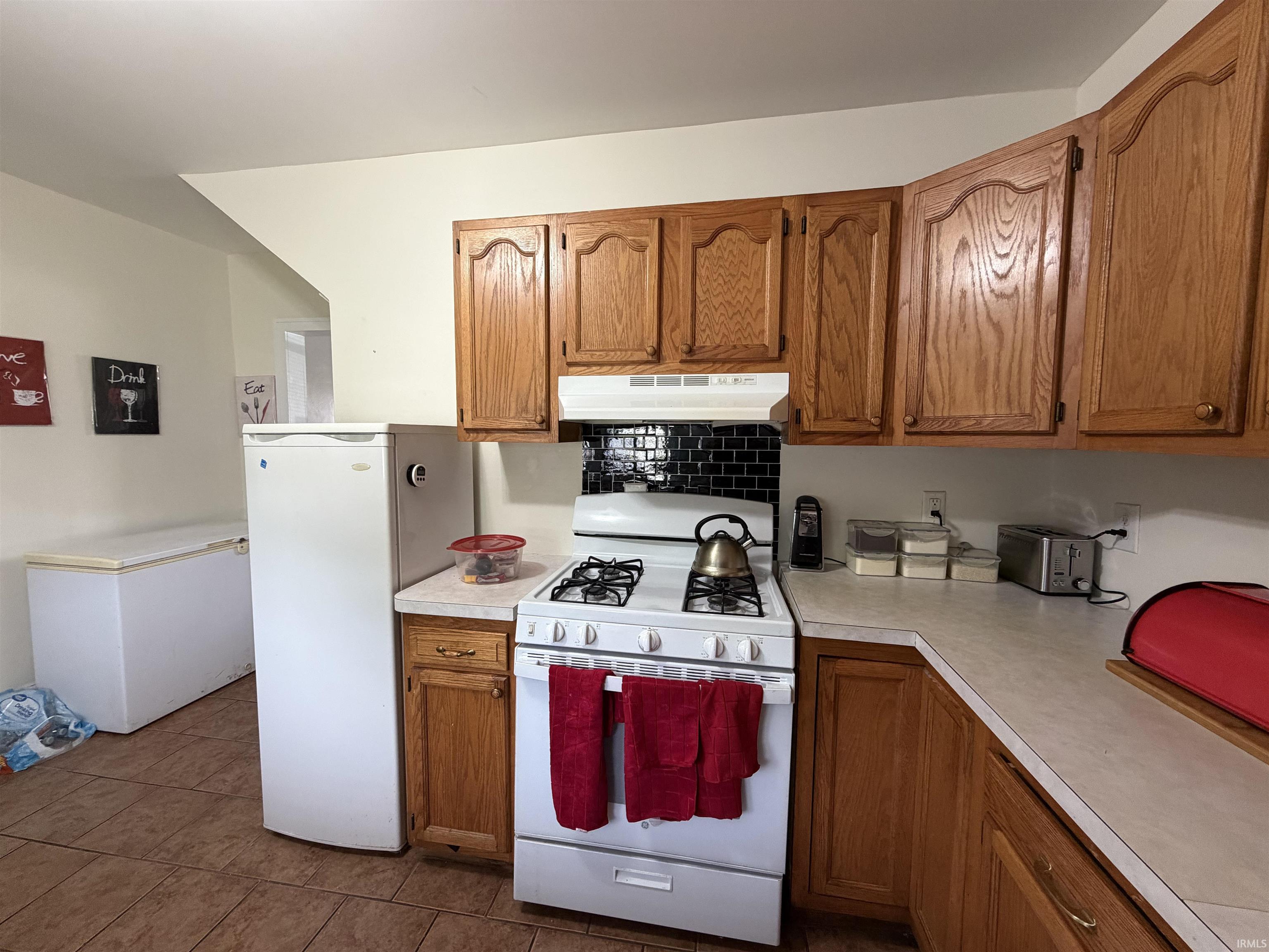 Photo 19 of 156 W Simonton Street
