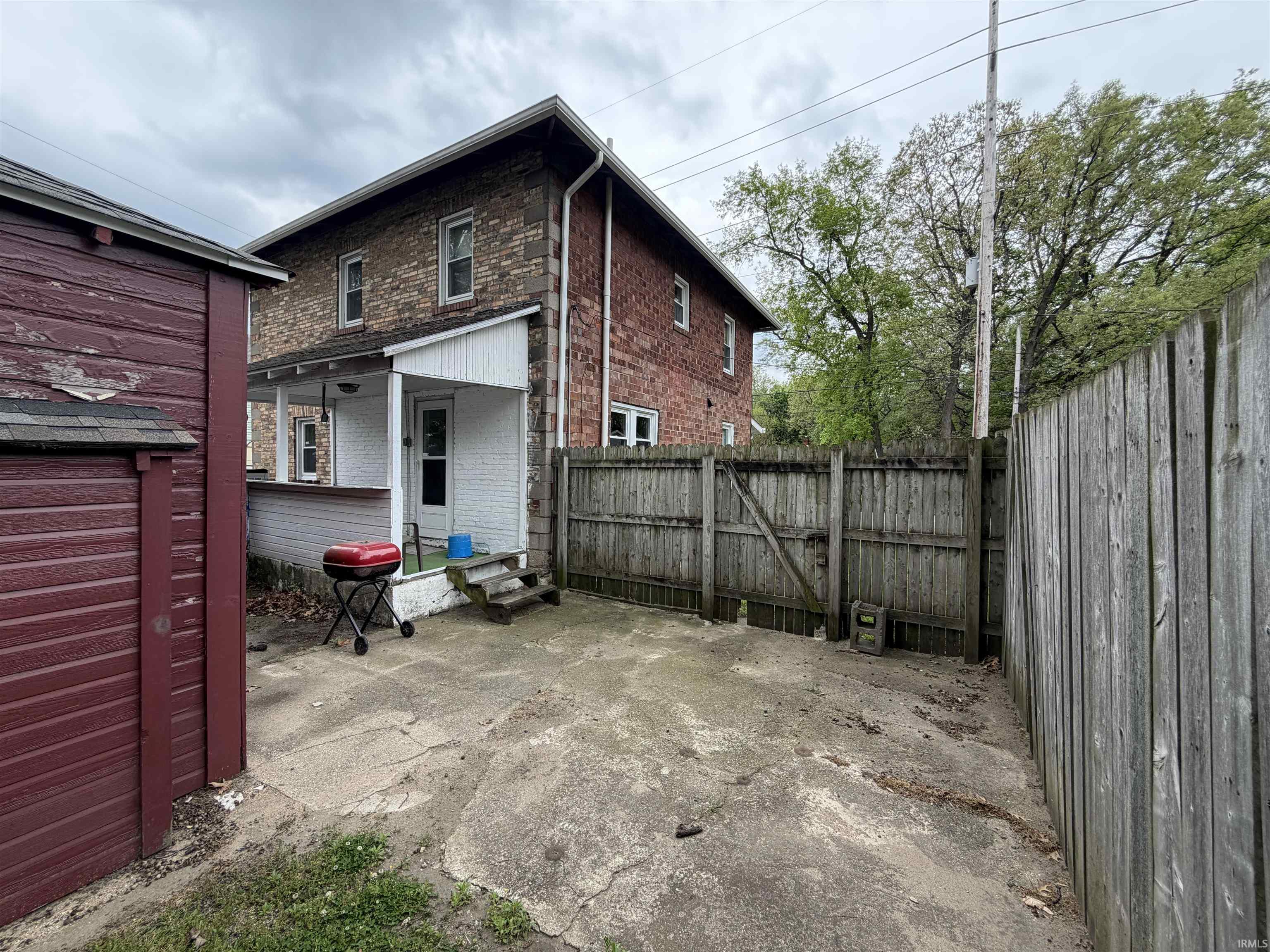 Photo 8 of 156 W Simonton Street