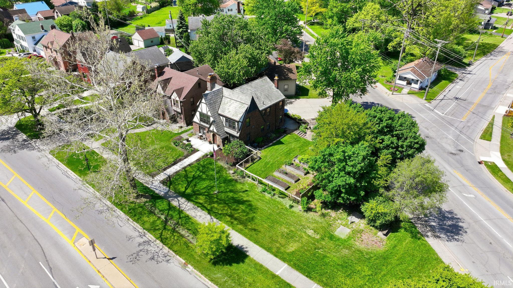 Photo 4 of 3025 N Anthony Boulevard