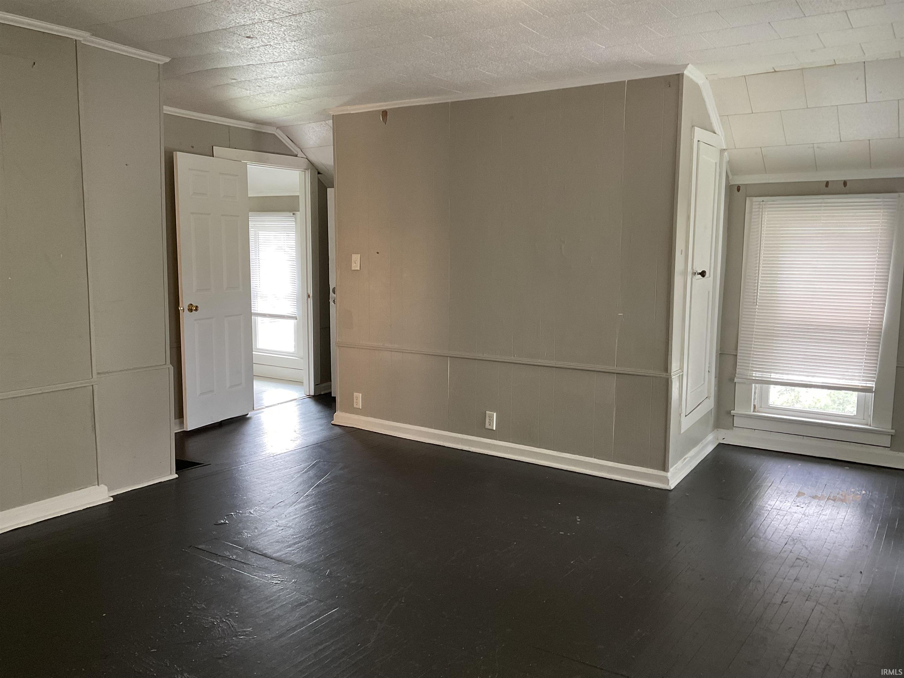 Photo 4 of 1637 Saint Marys Avenue