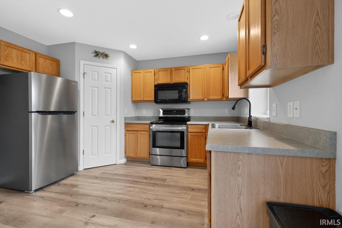 Photo 8 of 11506 Maywin Drive