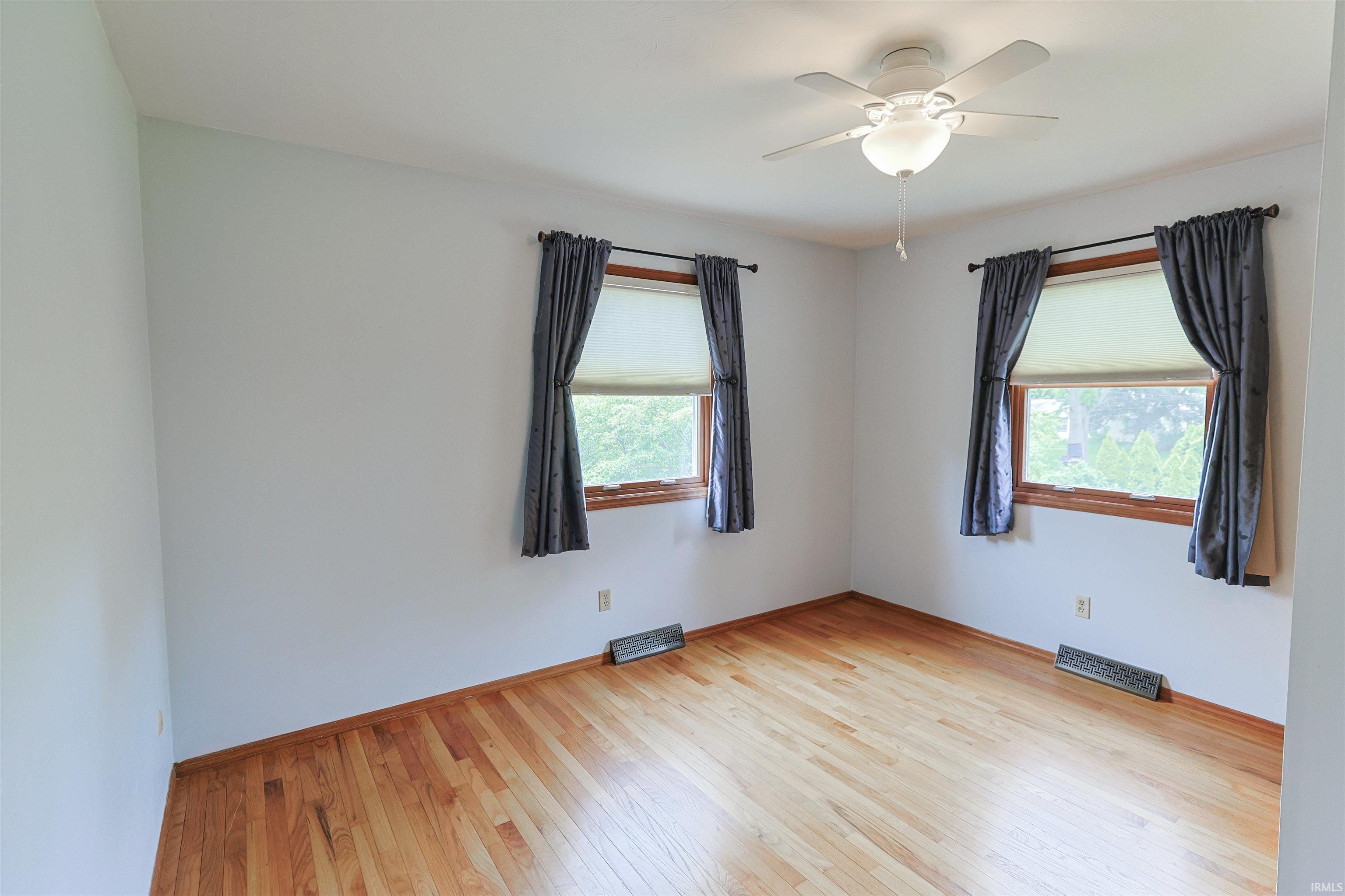 Back left bedroom